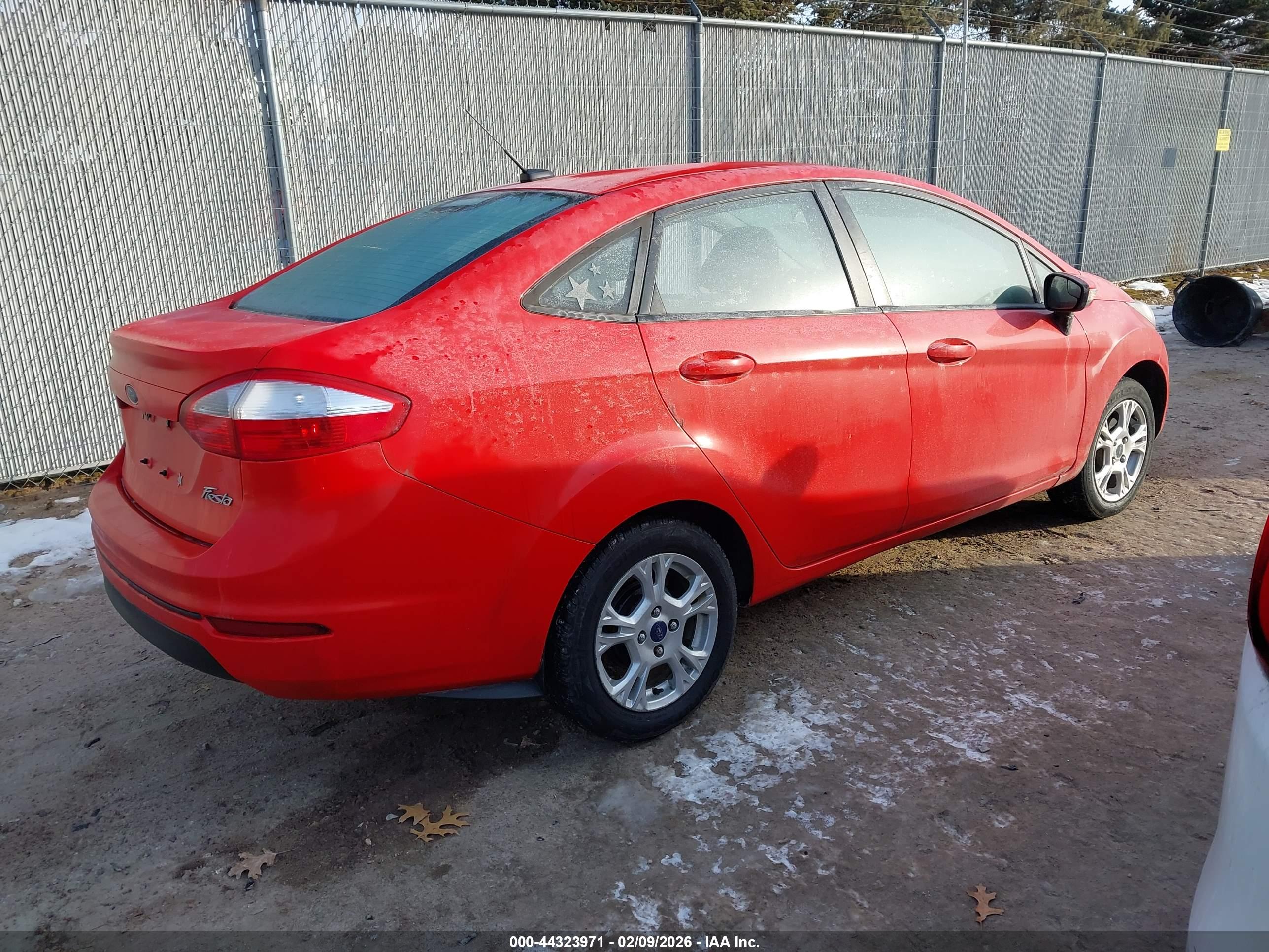 FORD FIESTA image 4