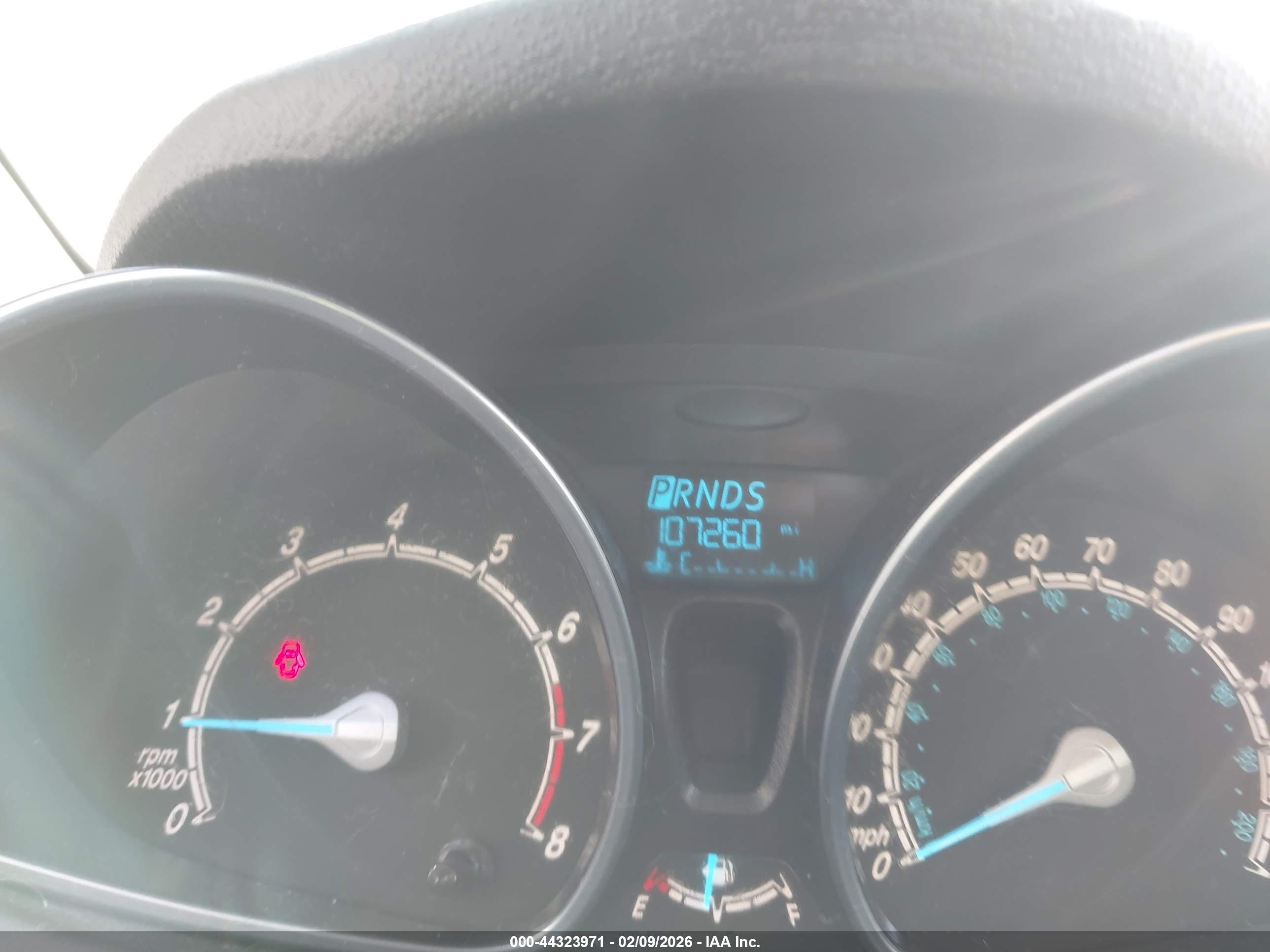 FORD FIESTA image 7