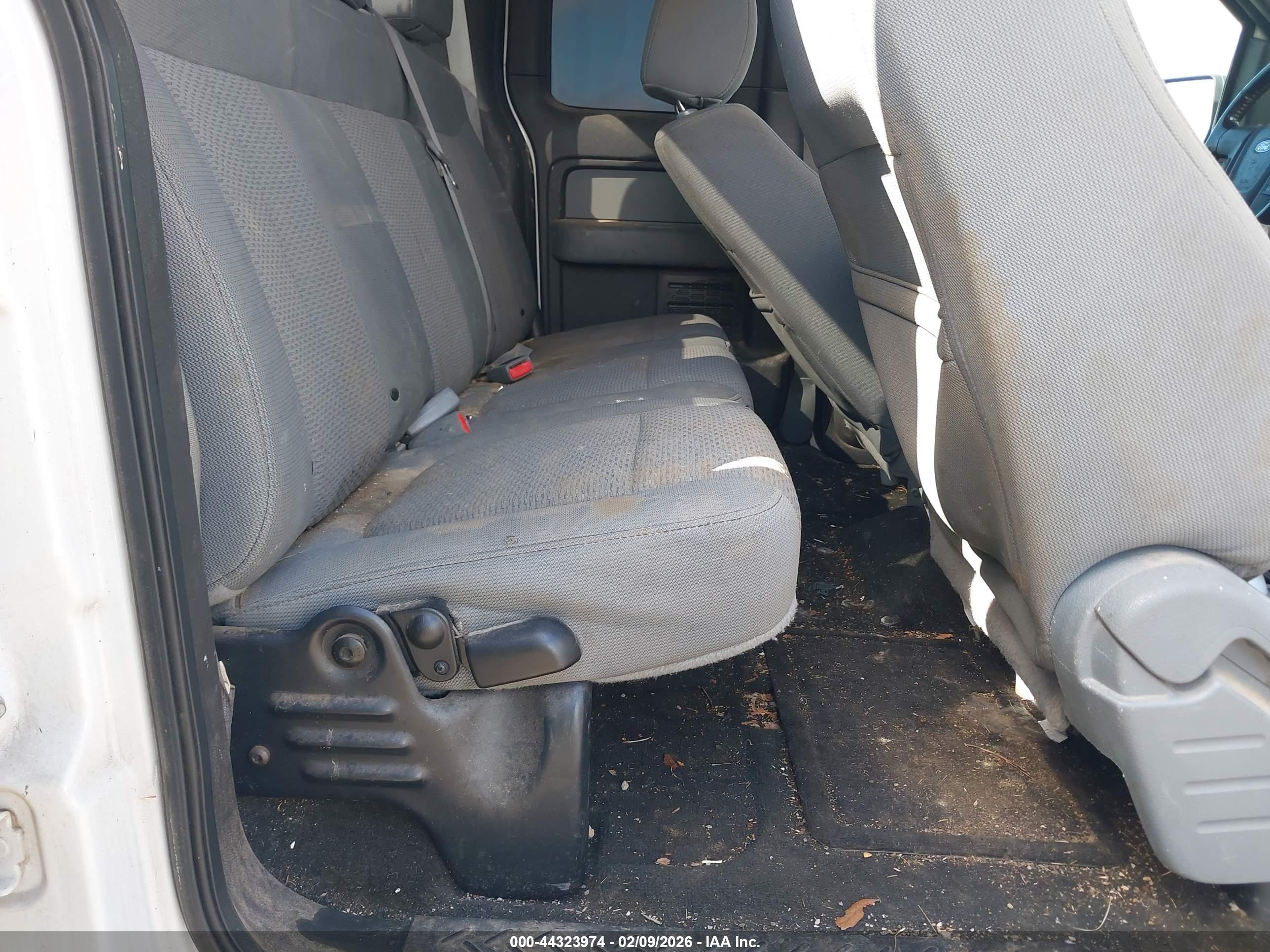FORD F-150 image 8