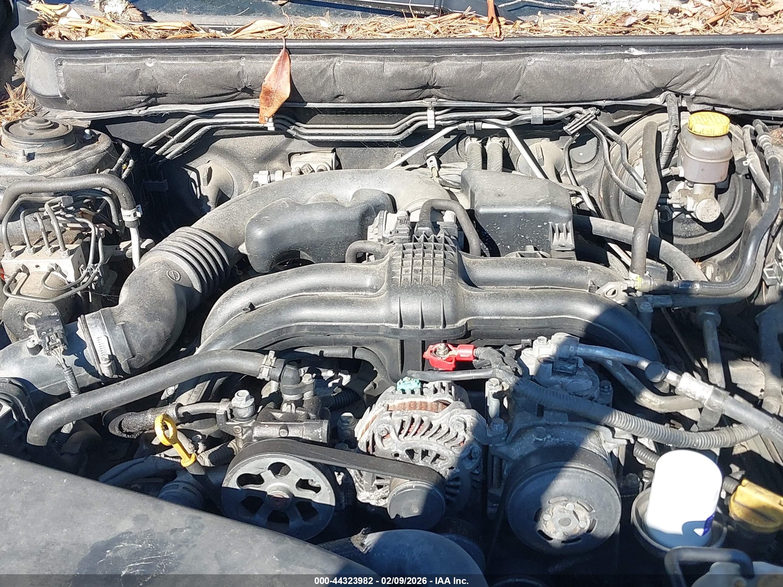 SUBARU OUTBACK image 10