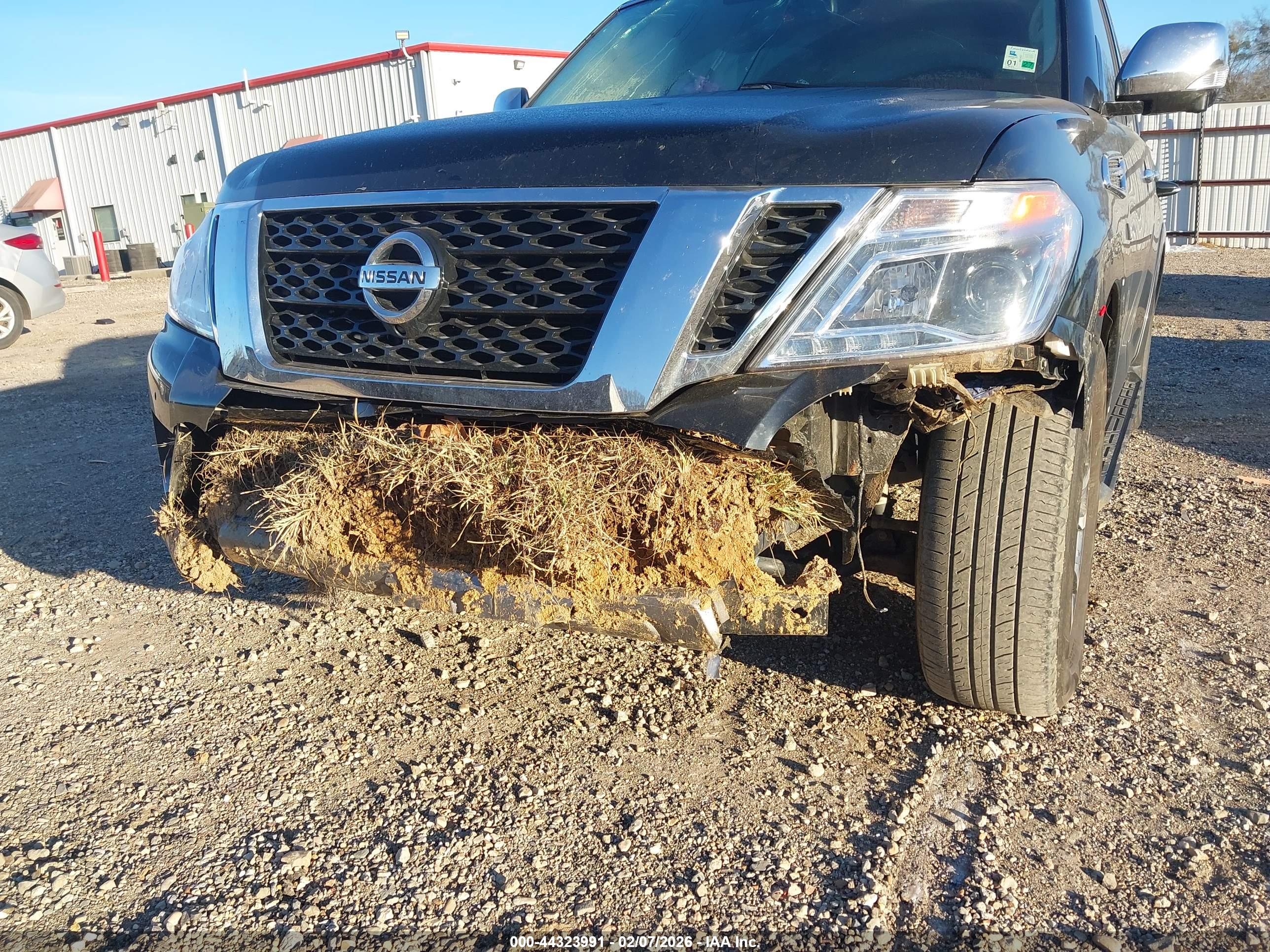 NISSAN ARMADA image 6