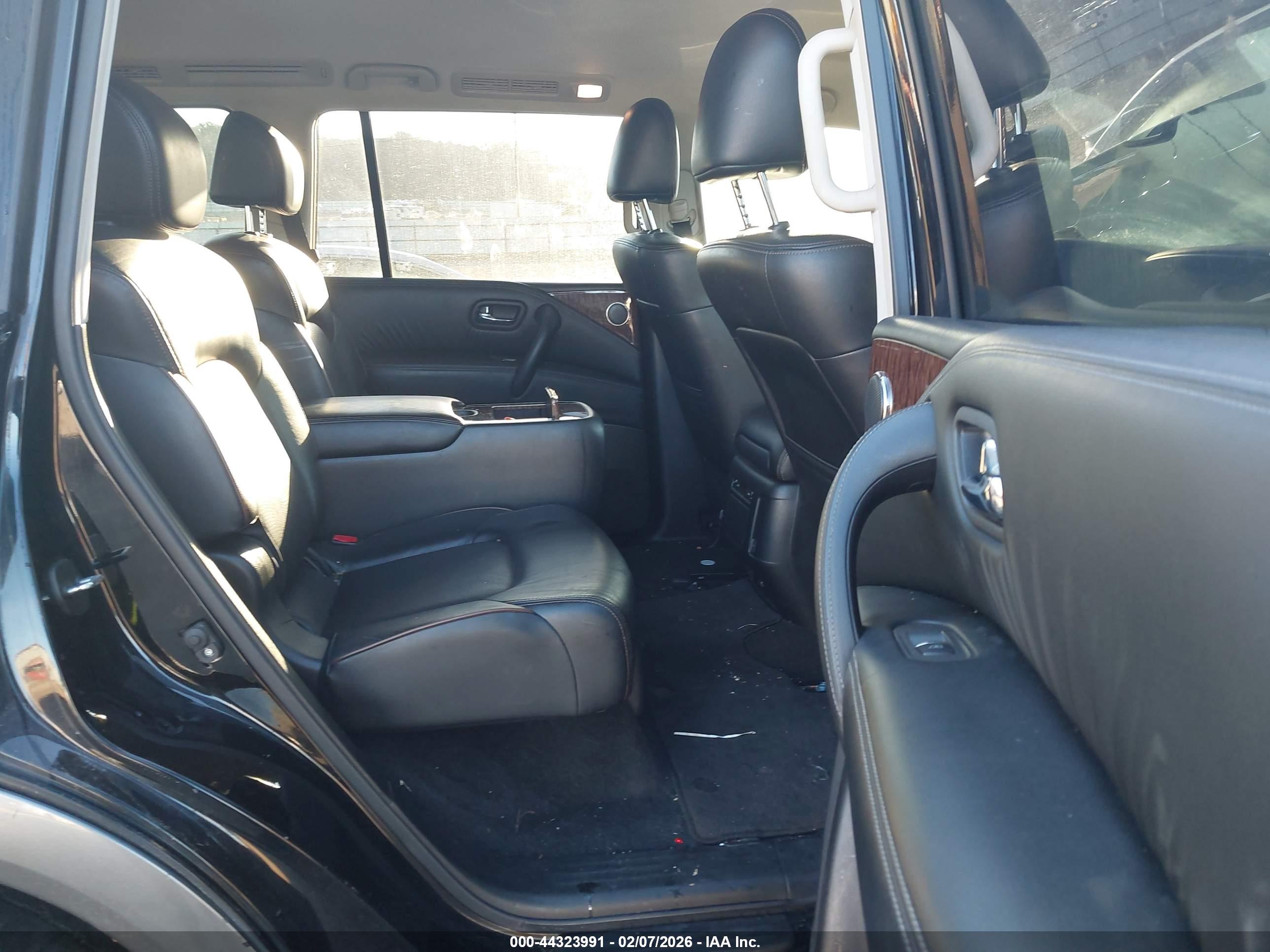 NISSAN ARMADA image 8