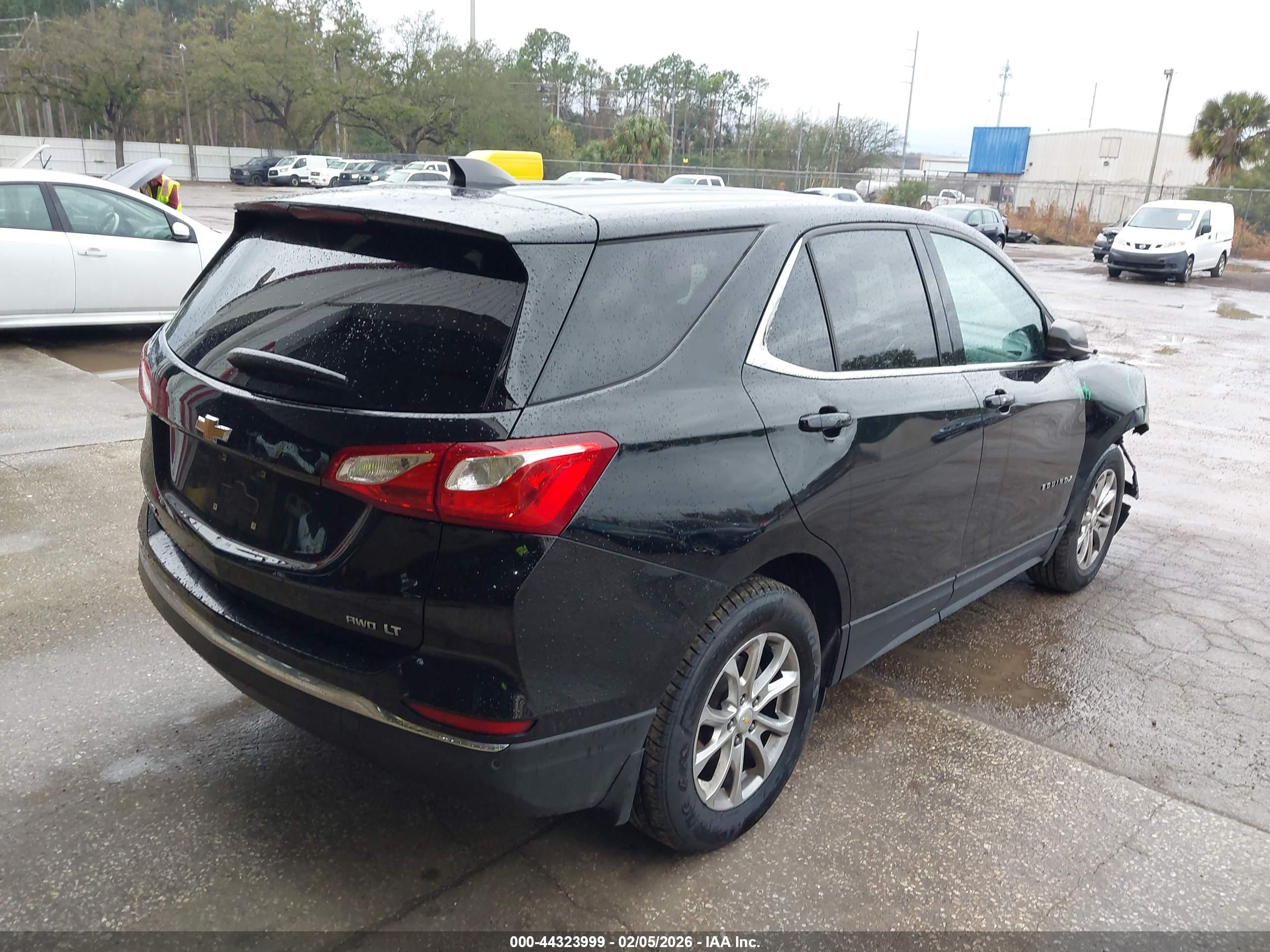 CHEVROLET EQUINOX image 4