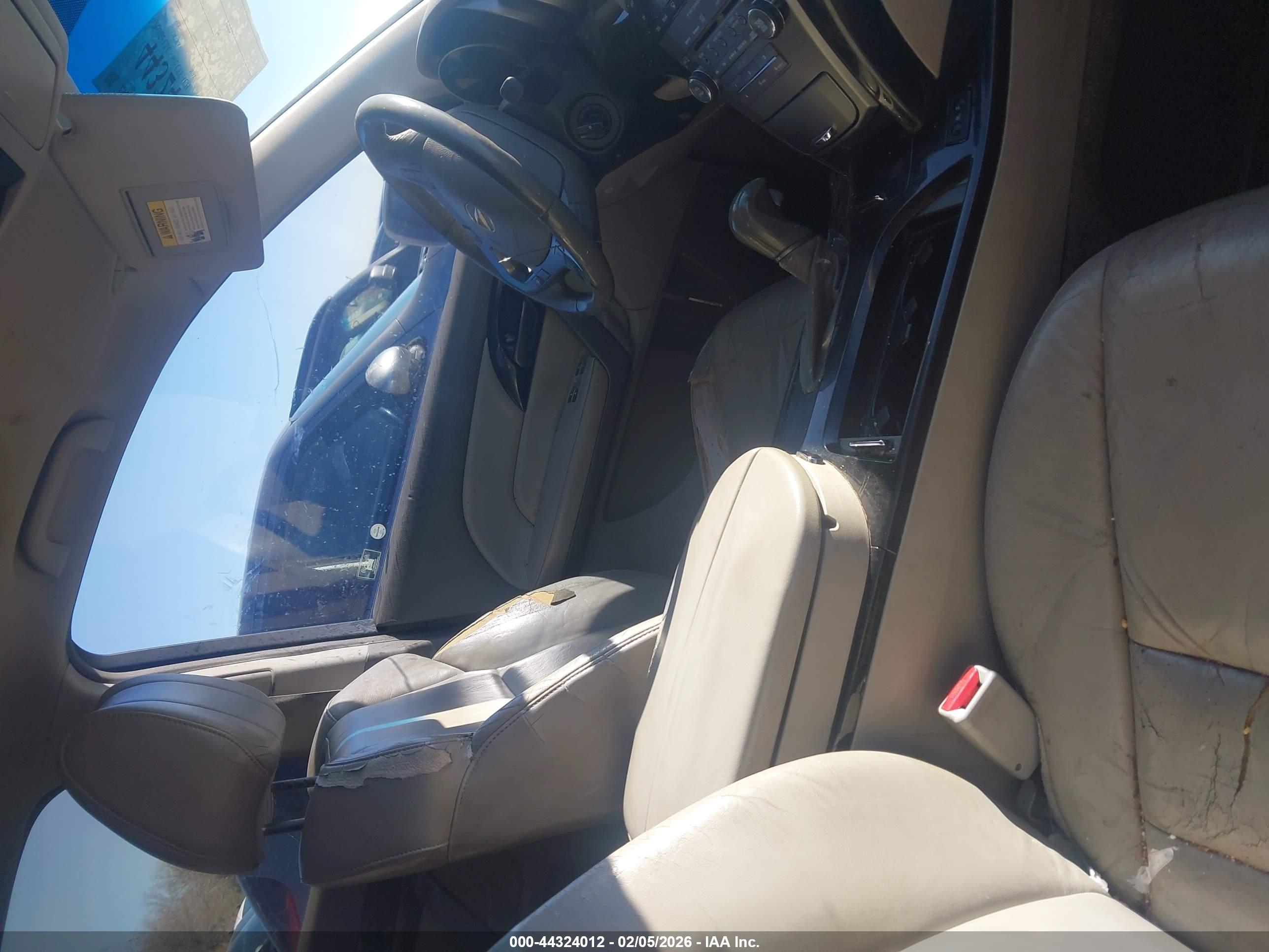ACURA MDX image 5