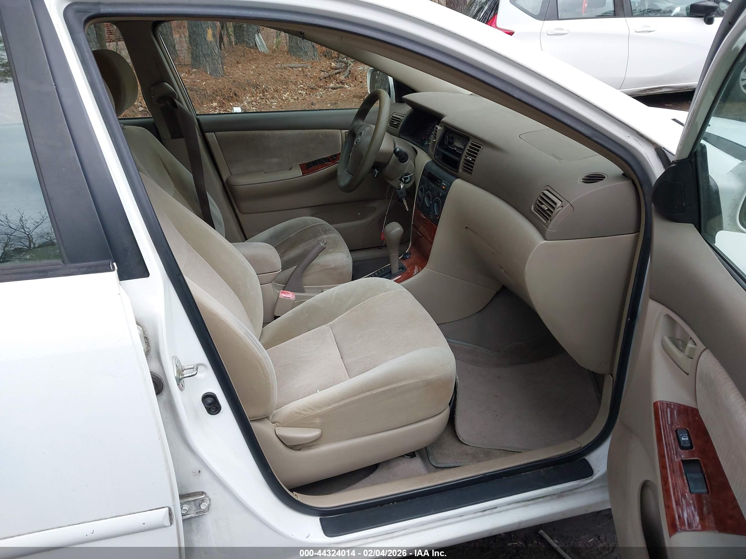 TOYOTA COROLLA image 5