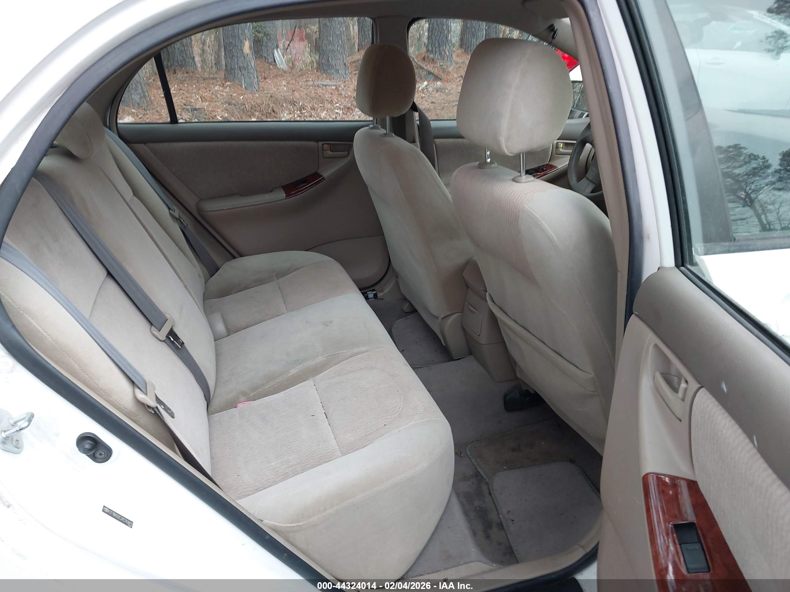 TOYOTA COROLLA image 8