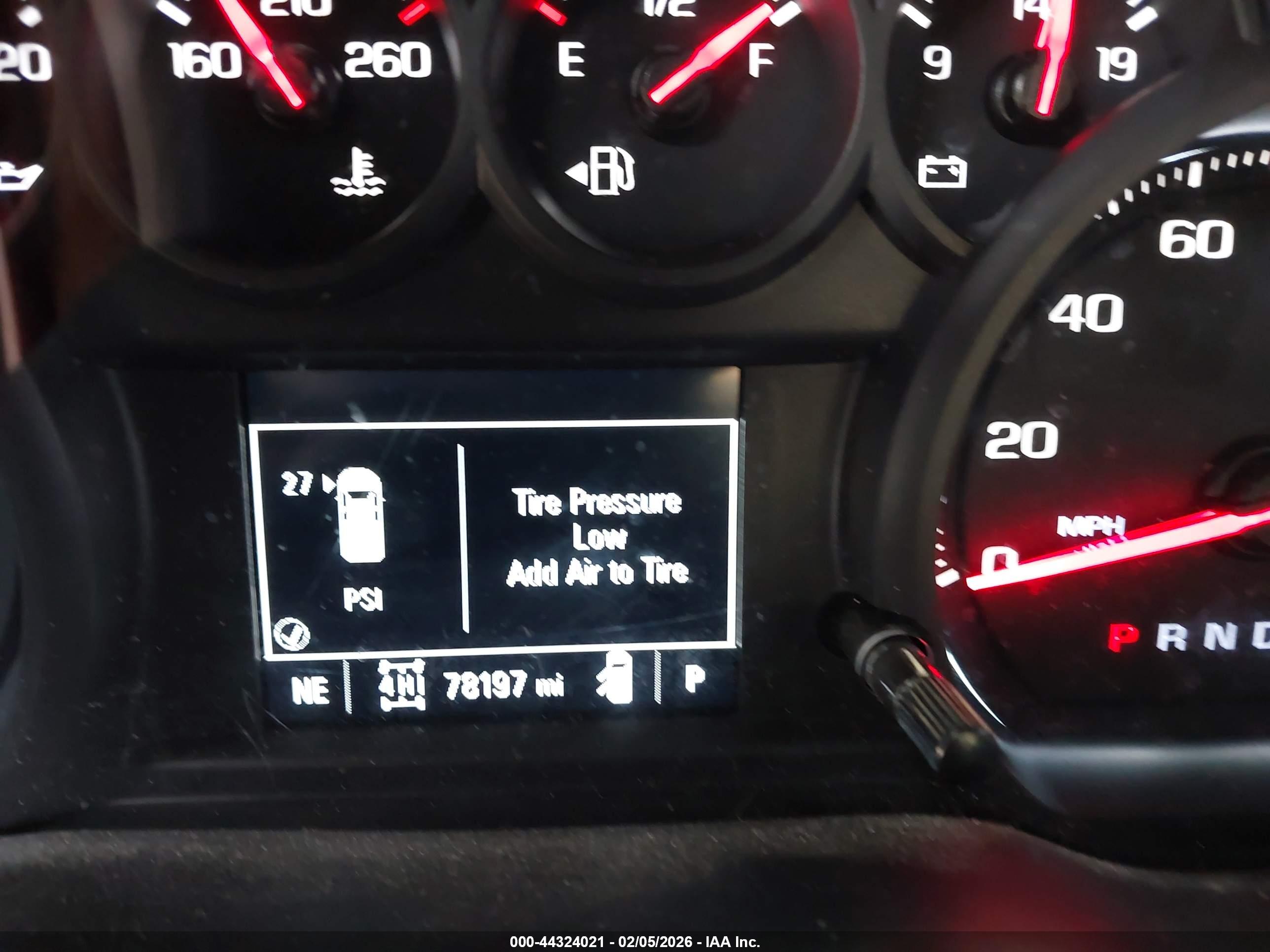 CHEVROLET SILVERADO image 7