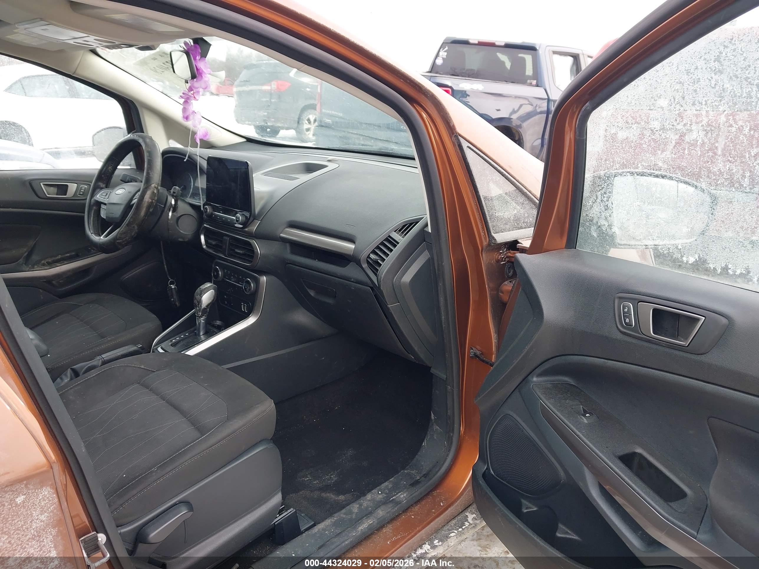 FORD ECOSPORT image 5
