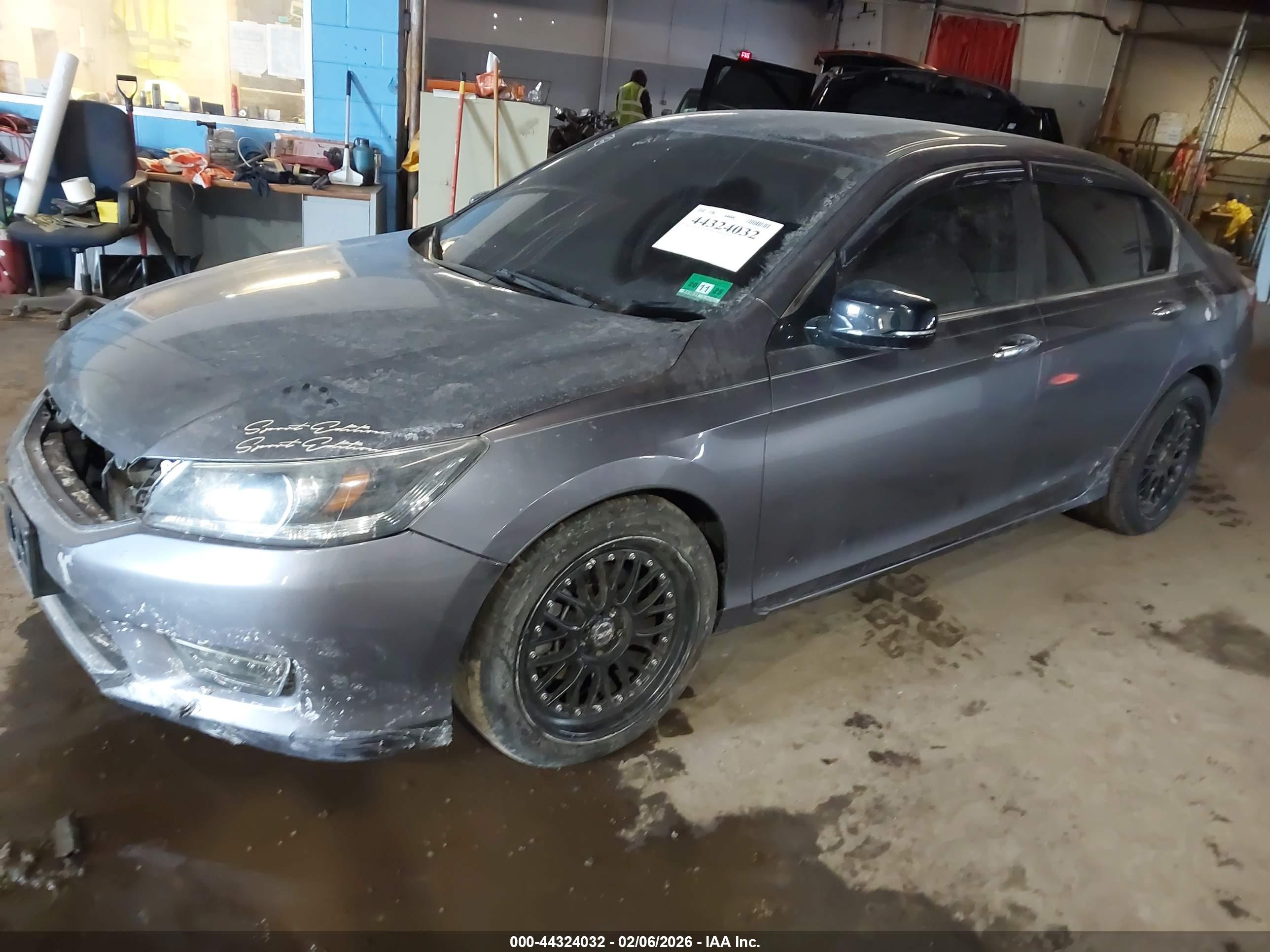 HONDA ACCORD image 2