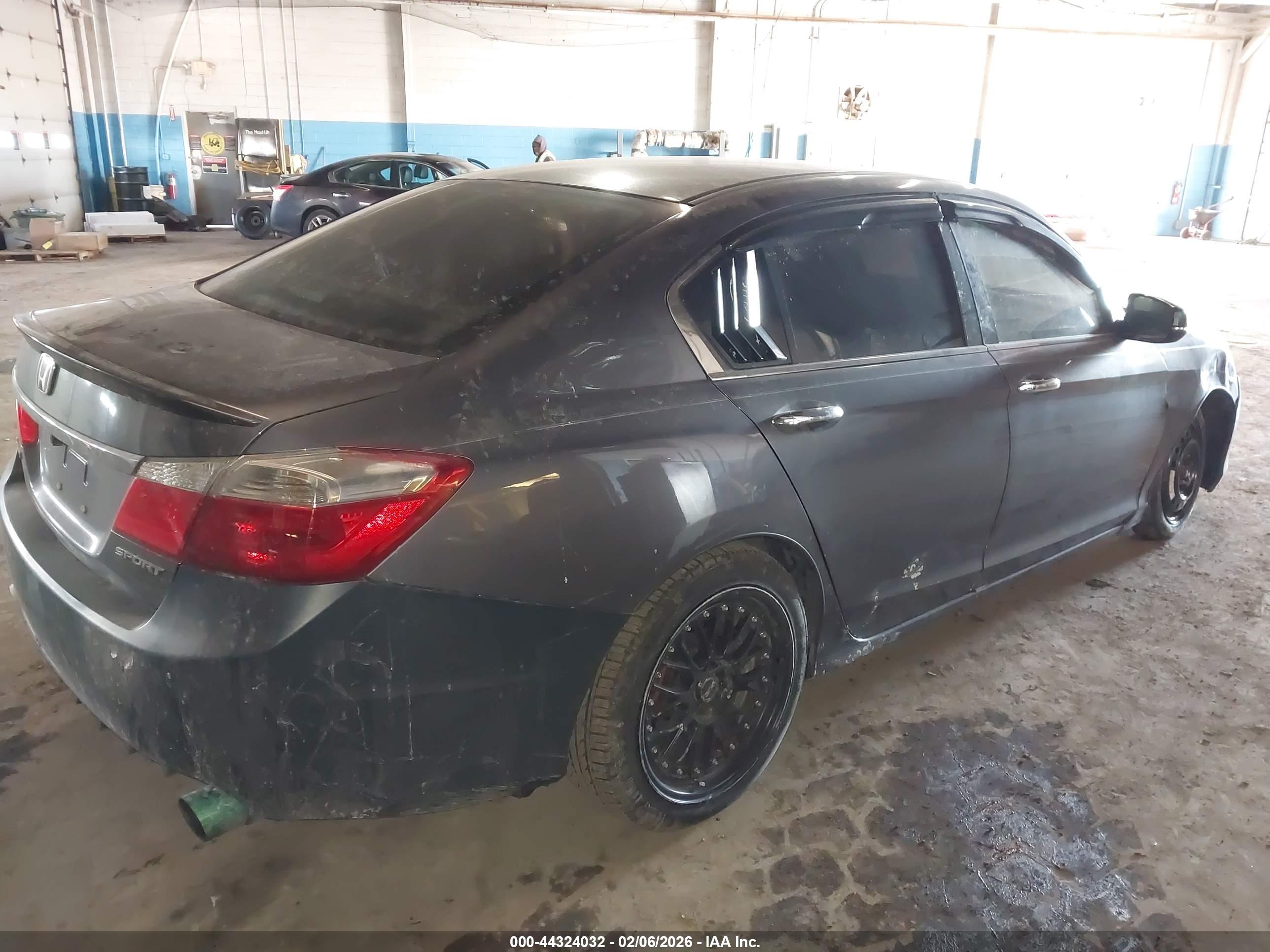 HONDA ACCORD image 4