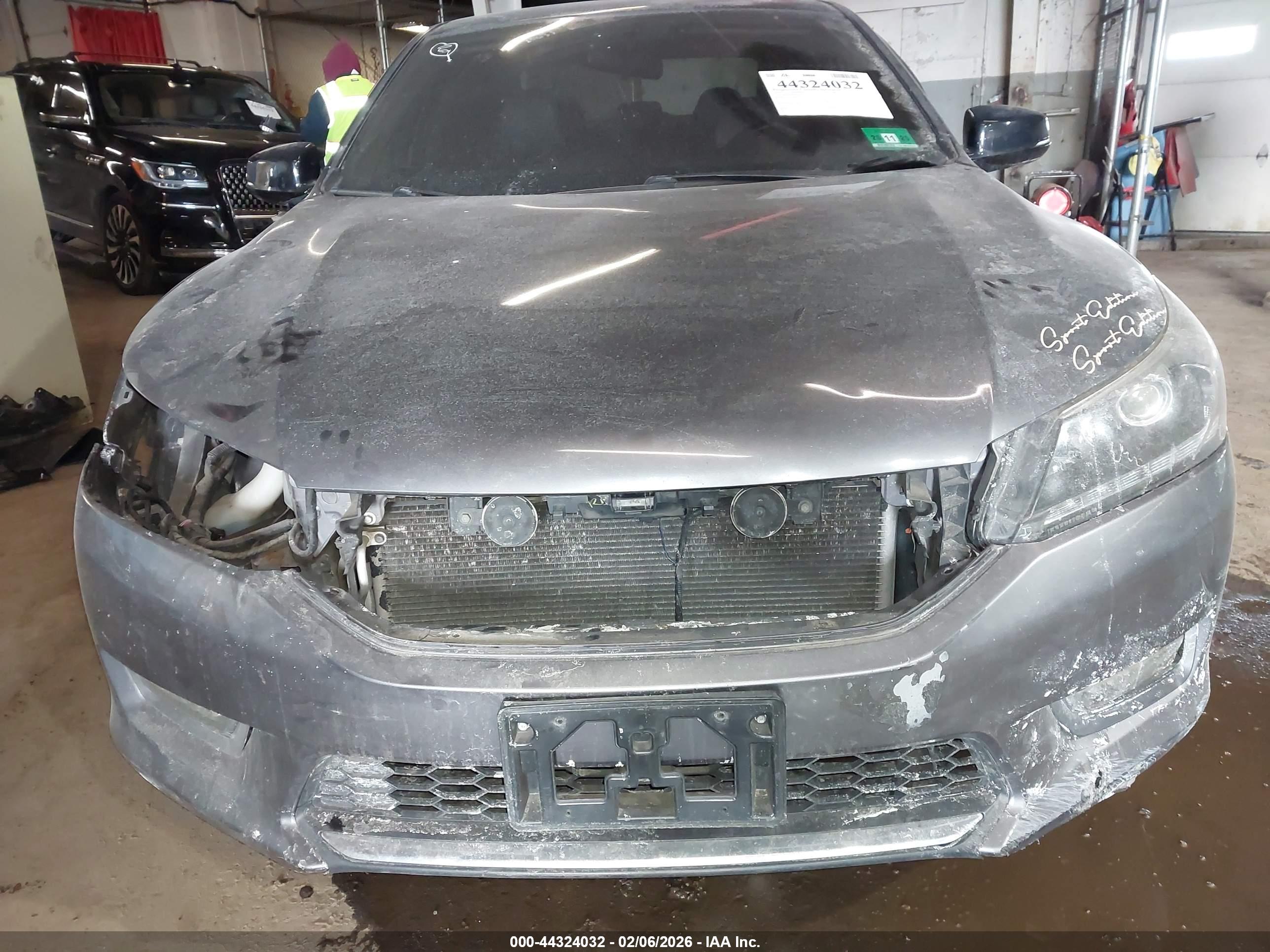 HONDA ACCORD image 6