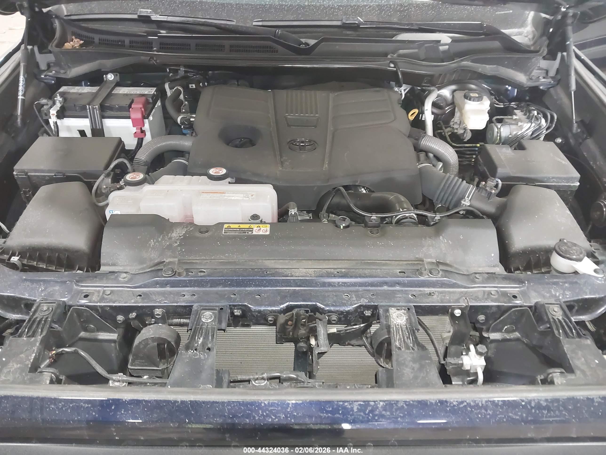 TOYOTA TUNDRA image 10