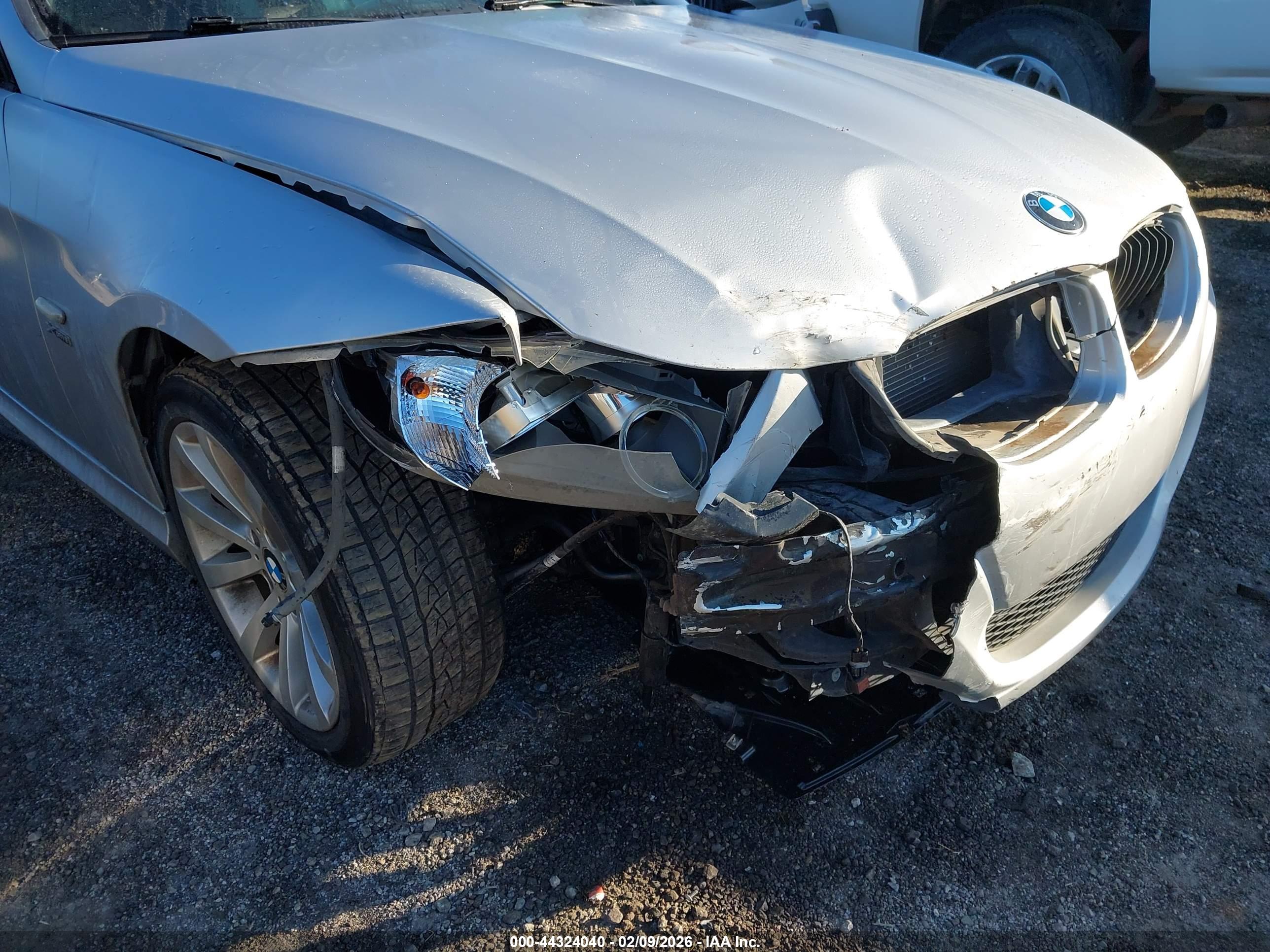 BMW 328I image 6