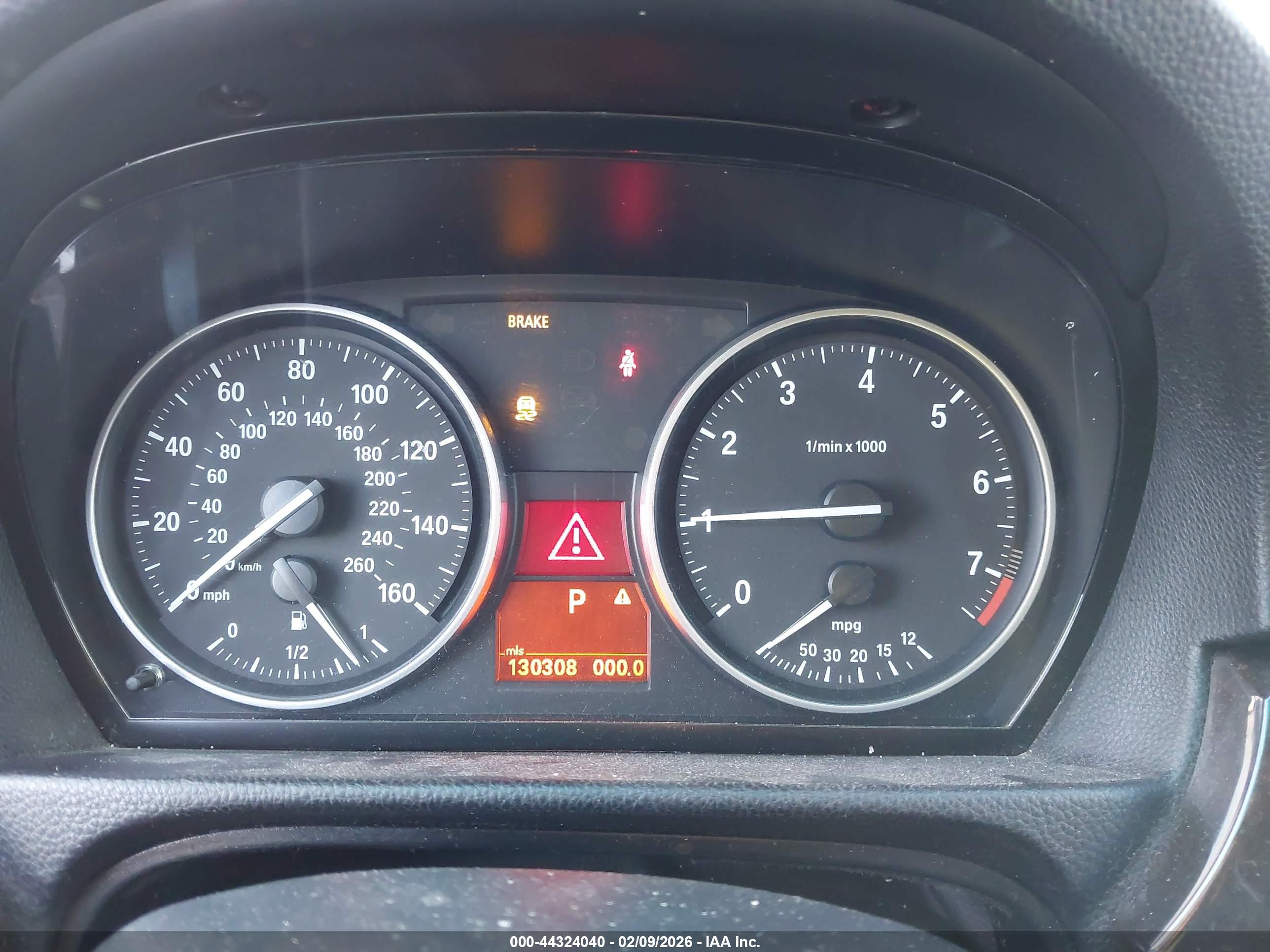 BMW 328I image 7