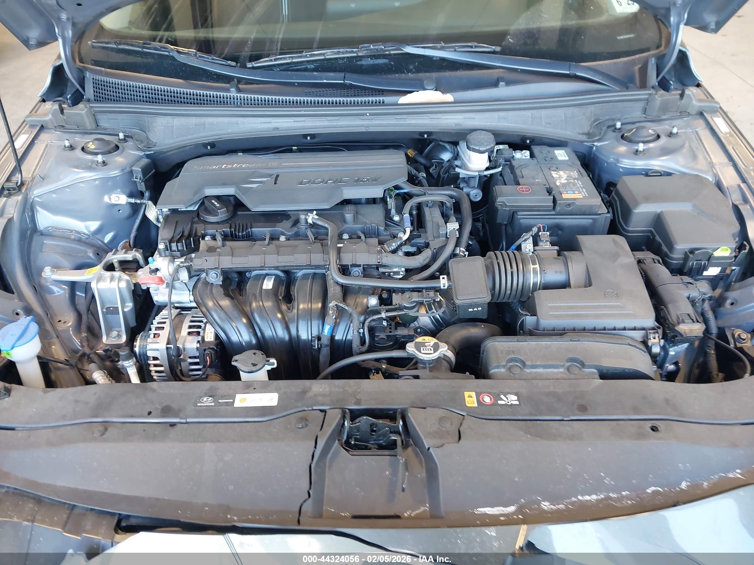 HYUNDAI ELANTRA image 10