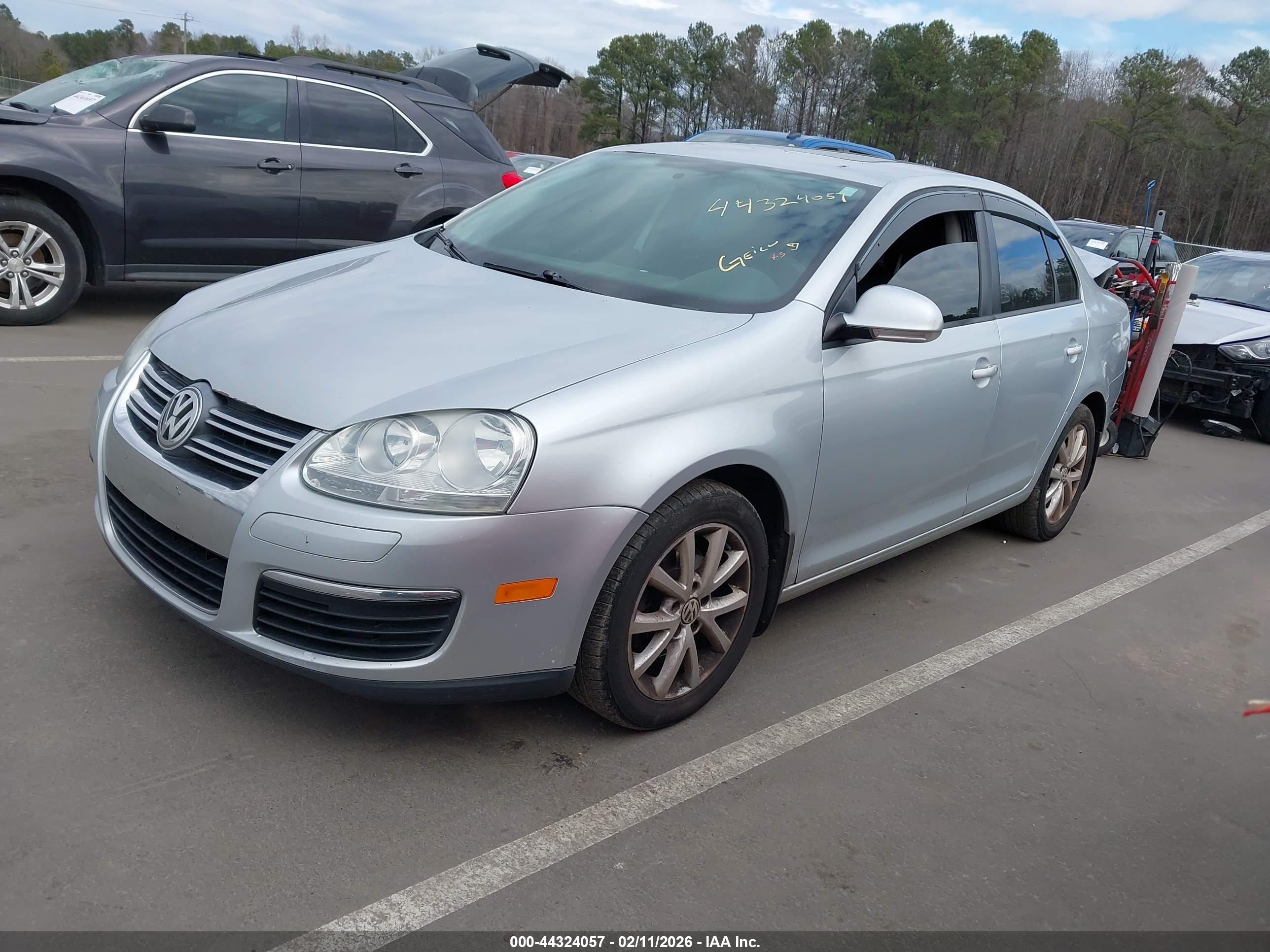 VOLKSWAGEN JETTA image 2