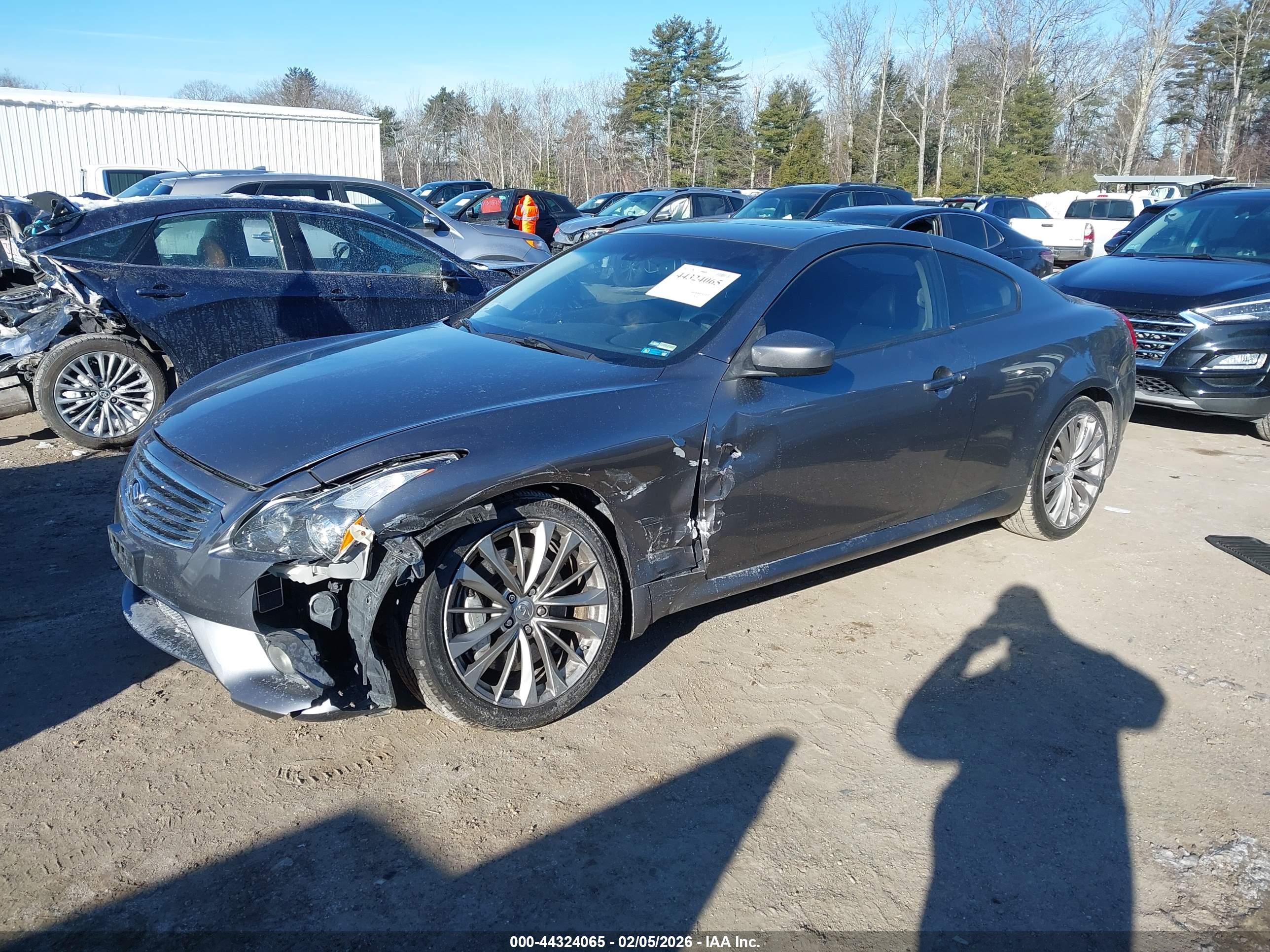 INFINITI G37X image 2