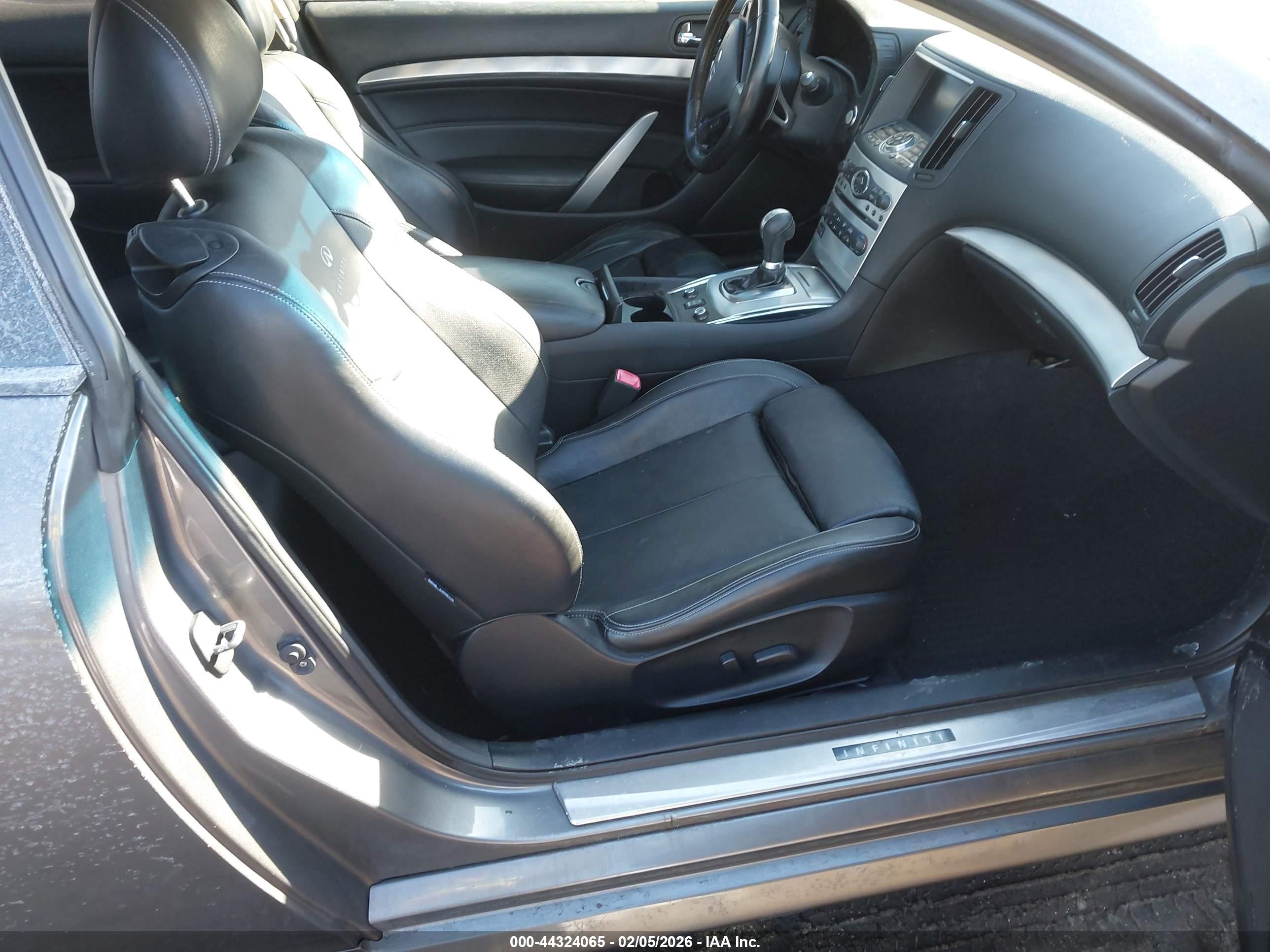 INFINITI G37X image 5