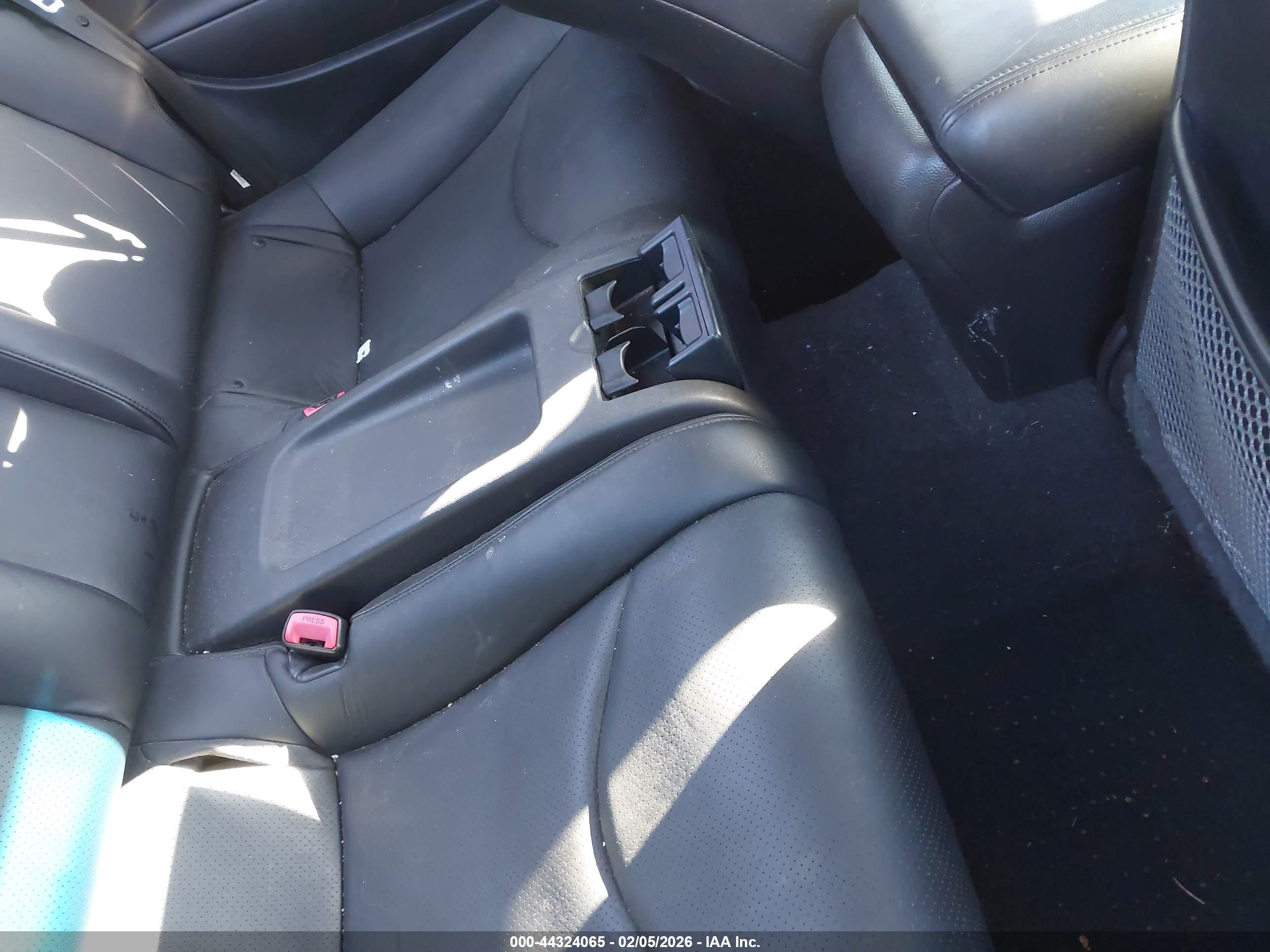 INFINITI G37X image 8