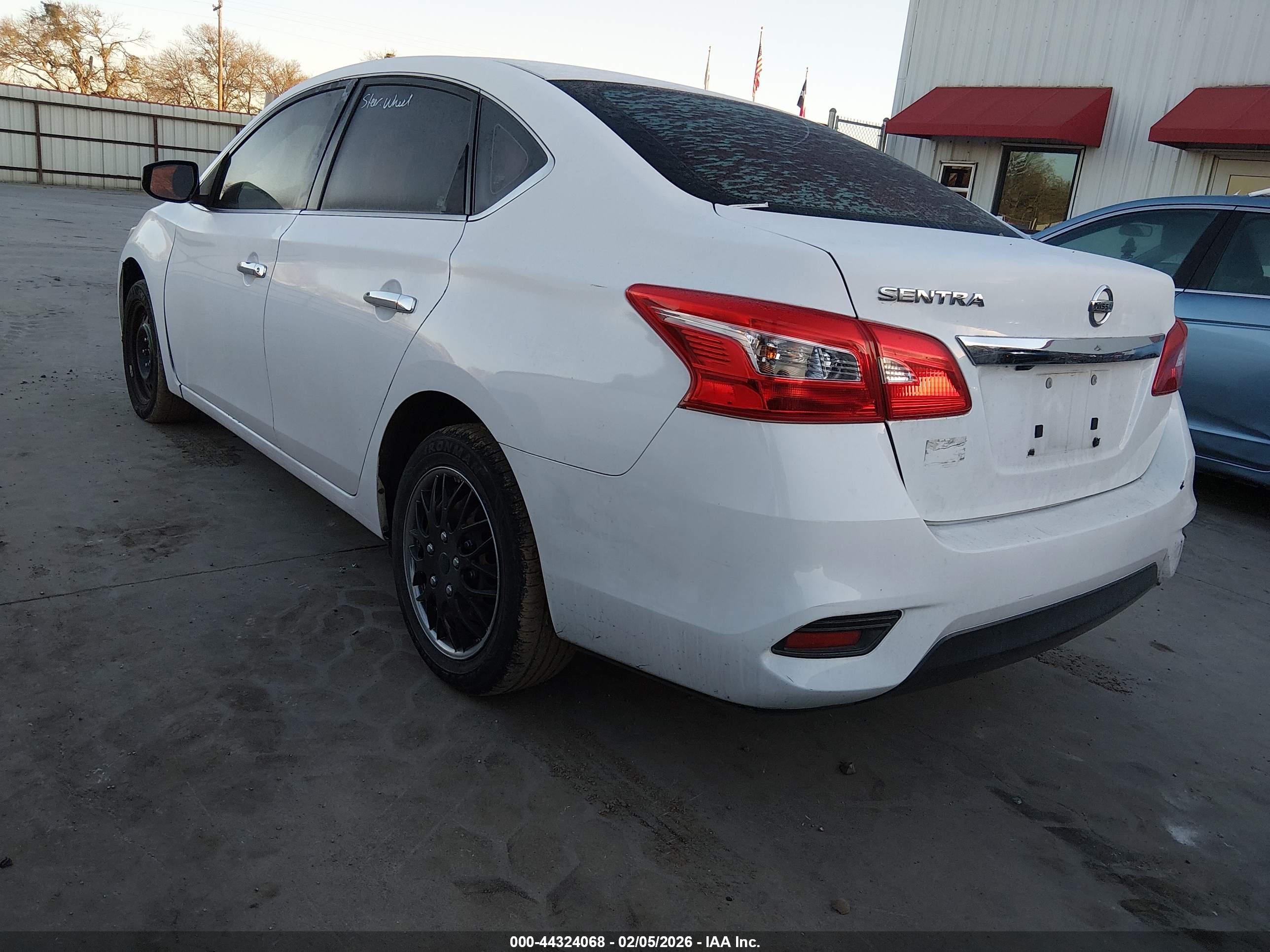 NISSAN SENTRA image 3
