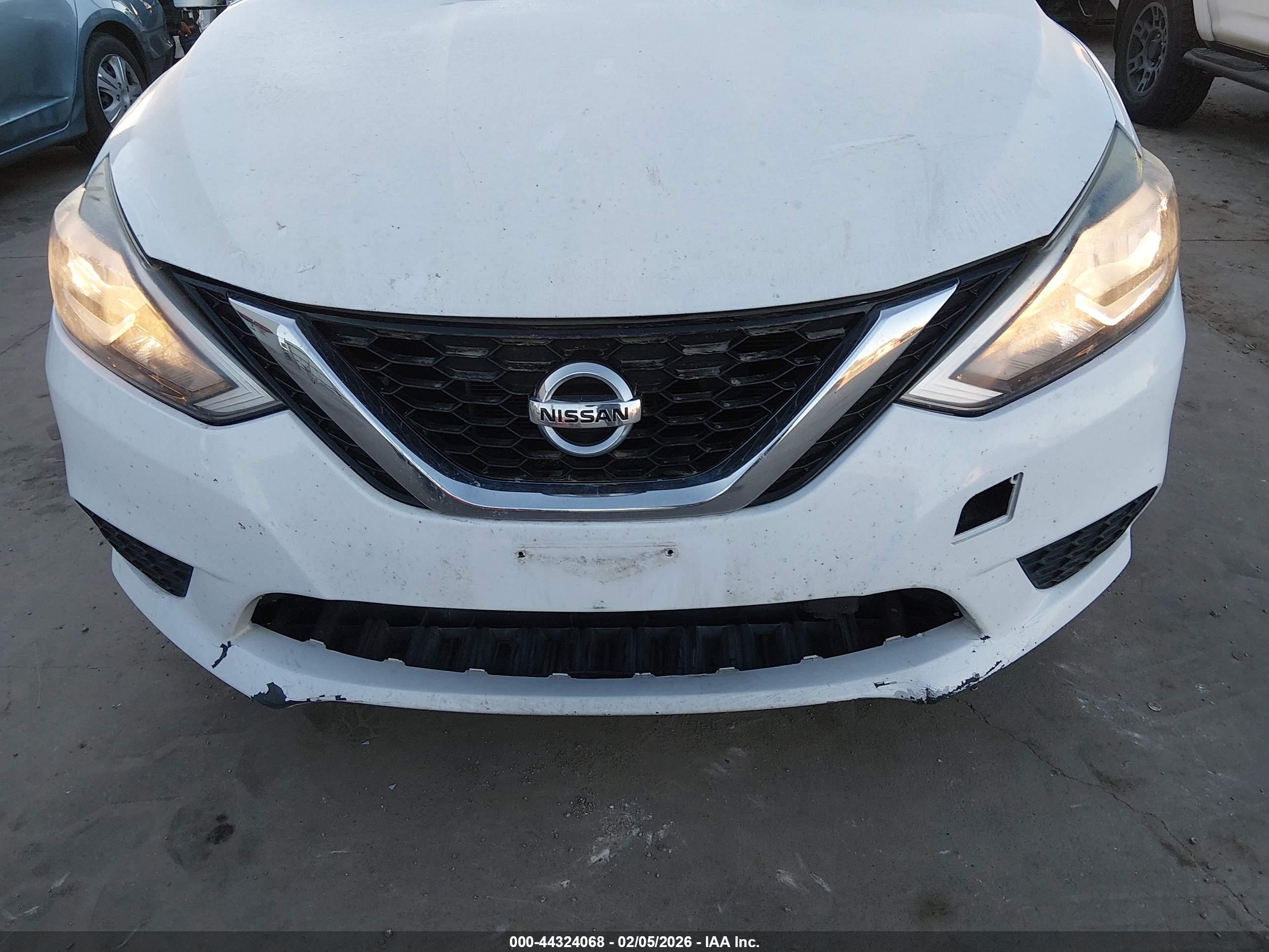 NISSAN SENTRA image 6
