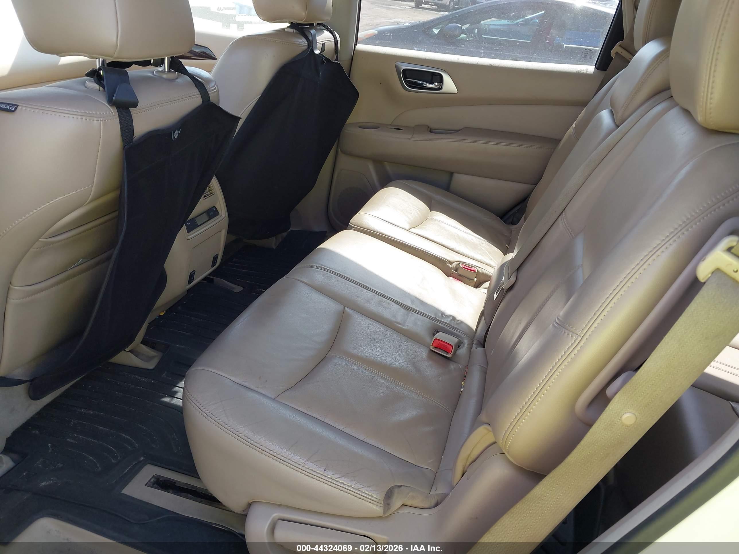 NISSAN PATHFINDER image 8