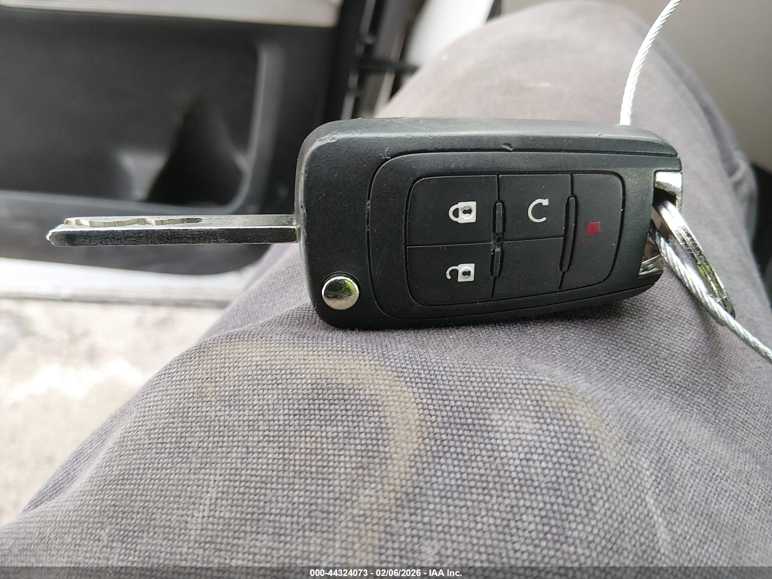 GMC TERRAIN image 11