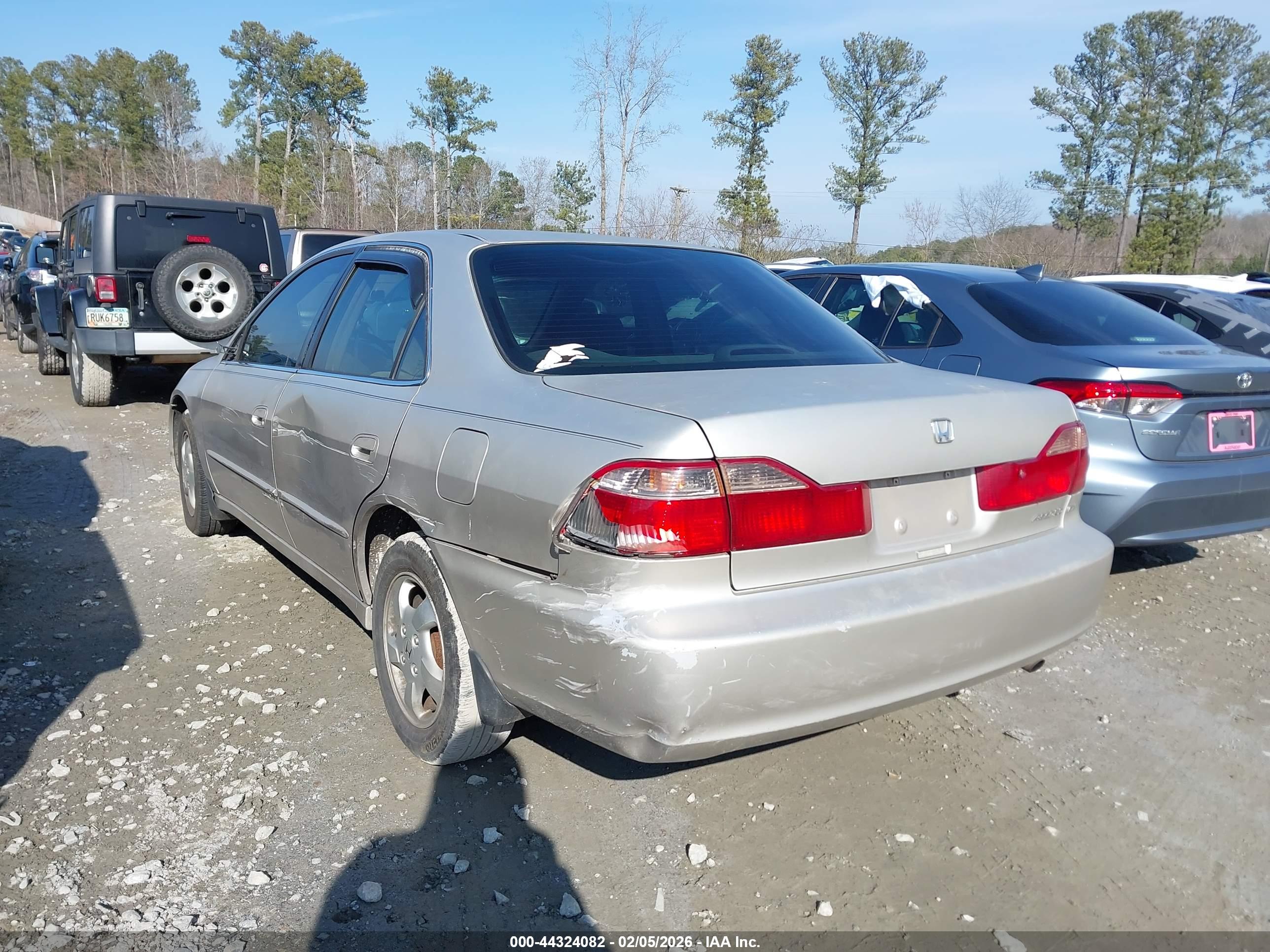 HONDA ACCORD image 3
