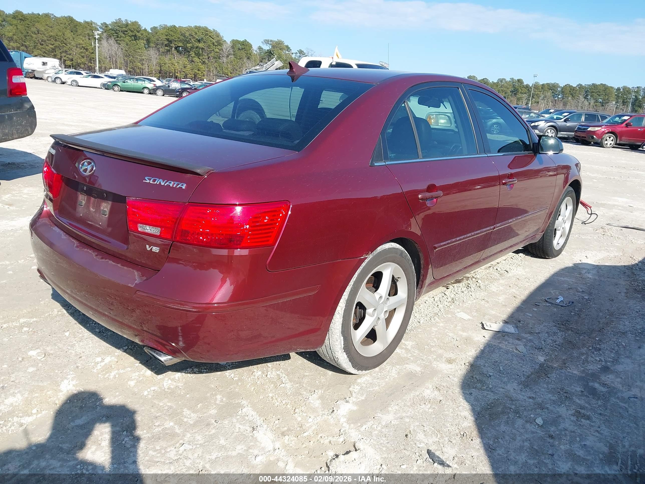 HYUNDAI SONATA image 4