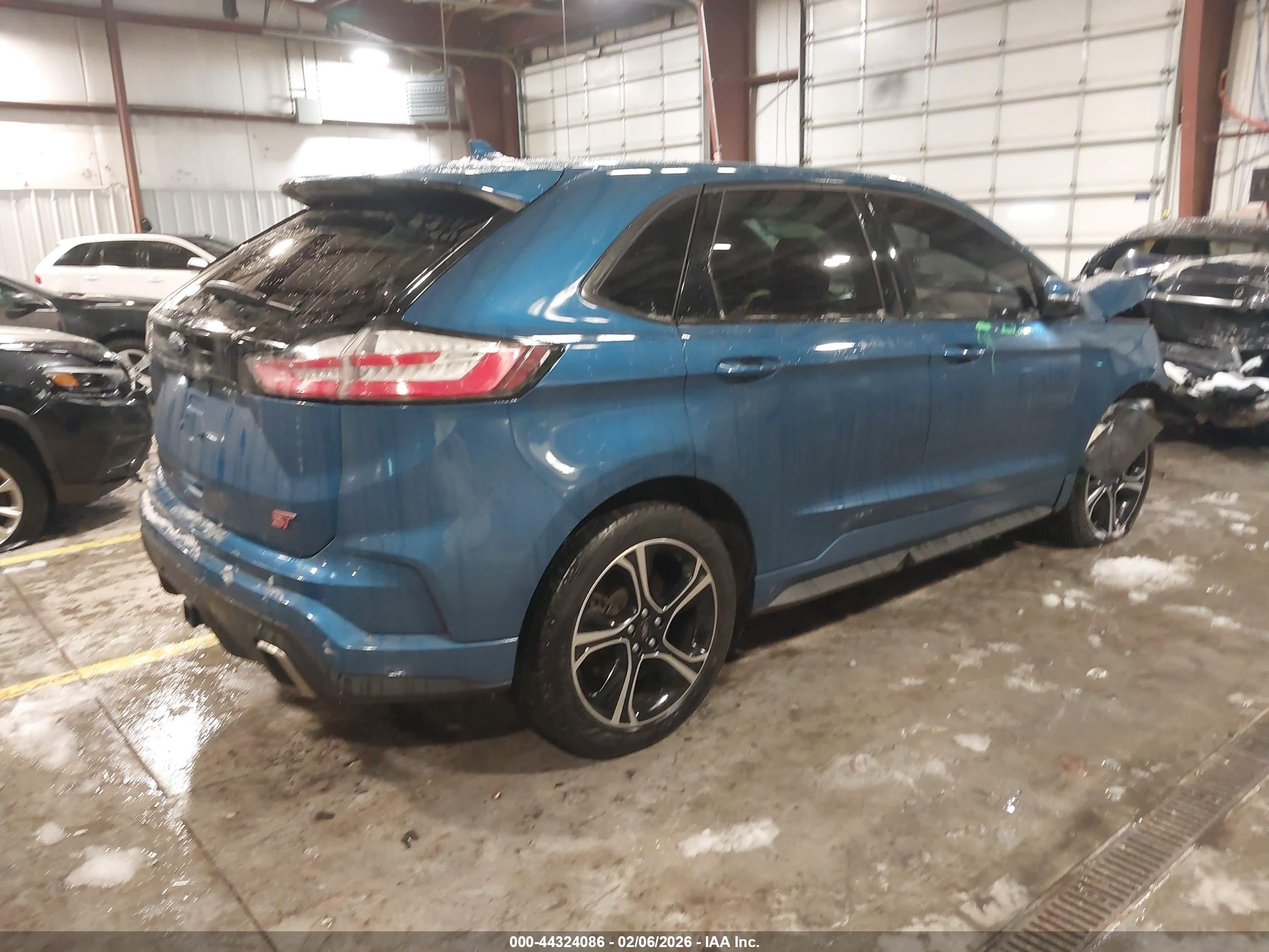 FORD EDGE image 4