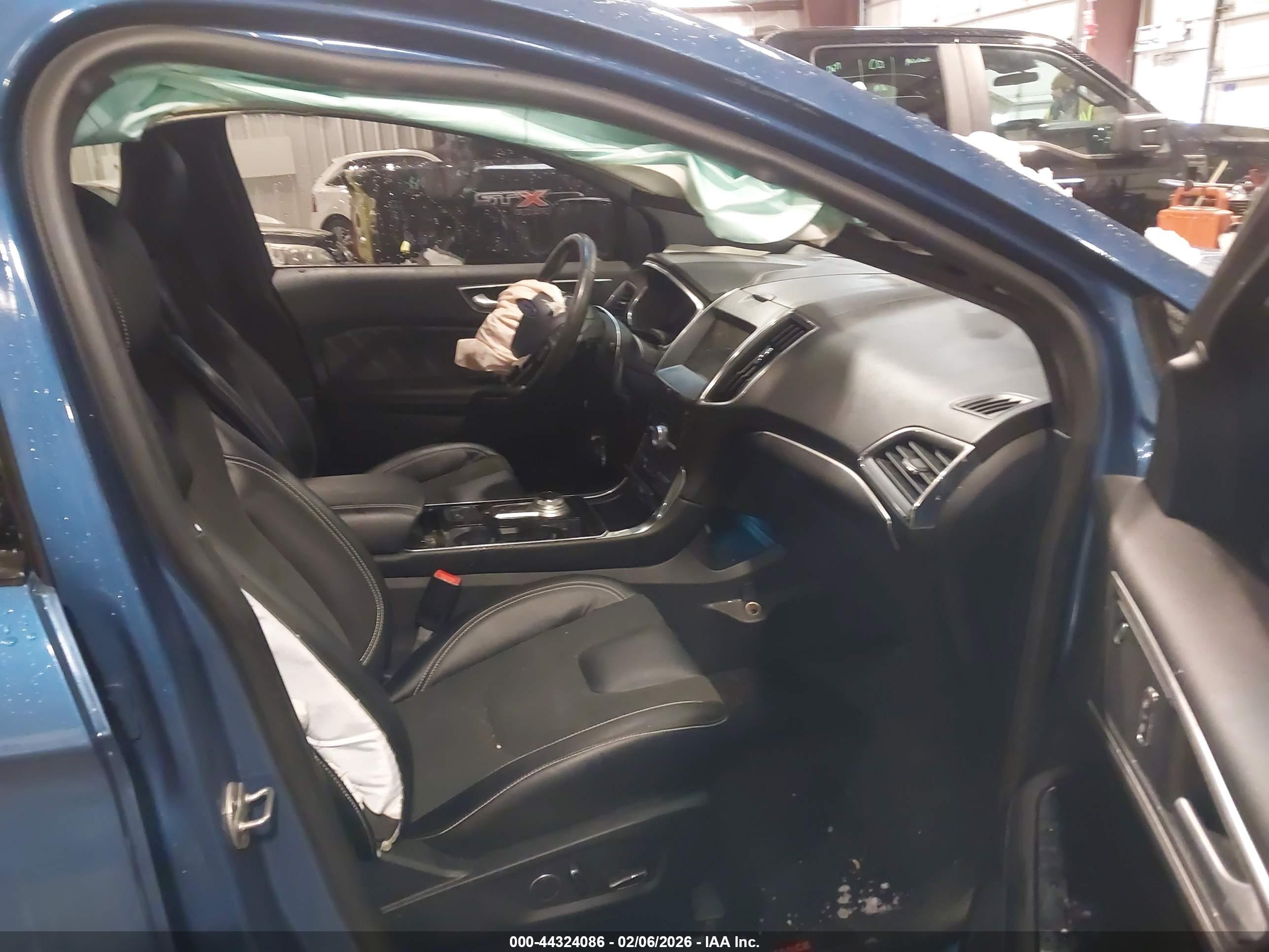 FORD EDGE image 5