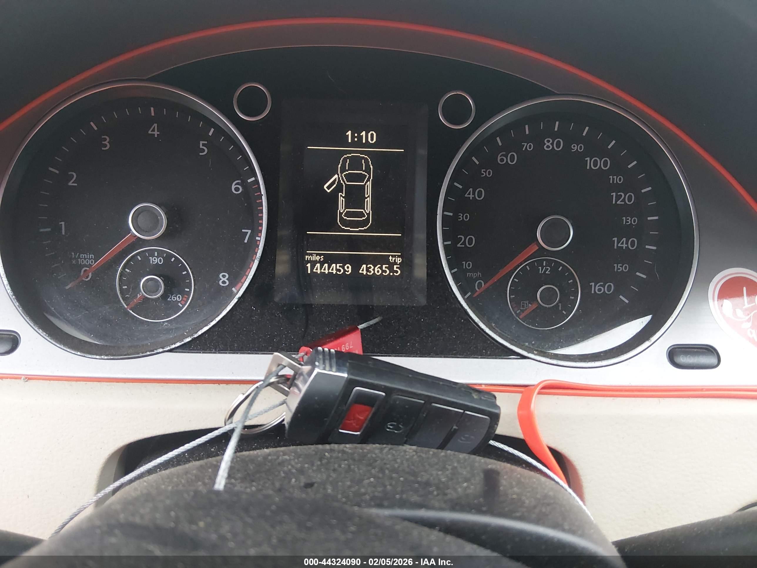 VOLKSWAGEN PASSAT image 11