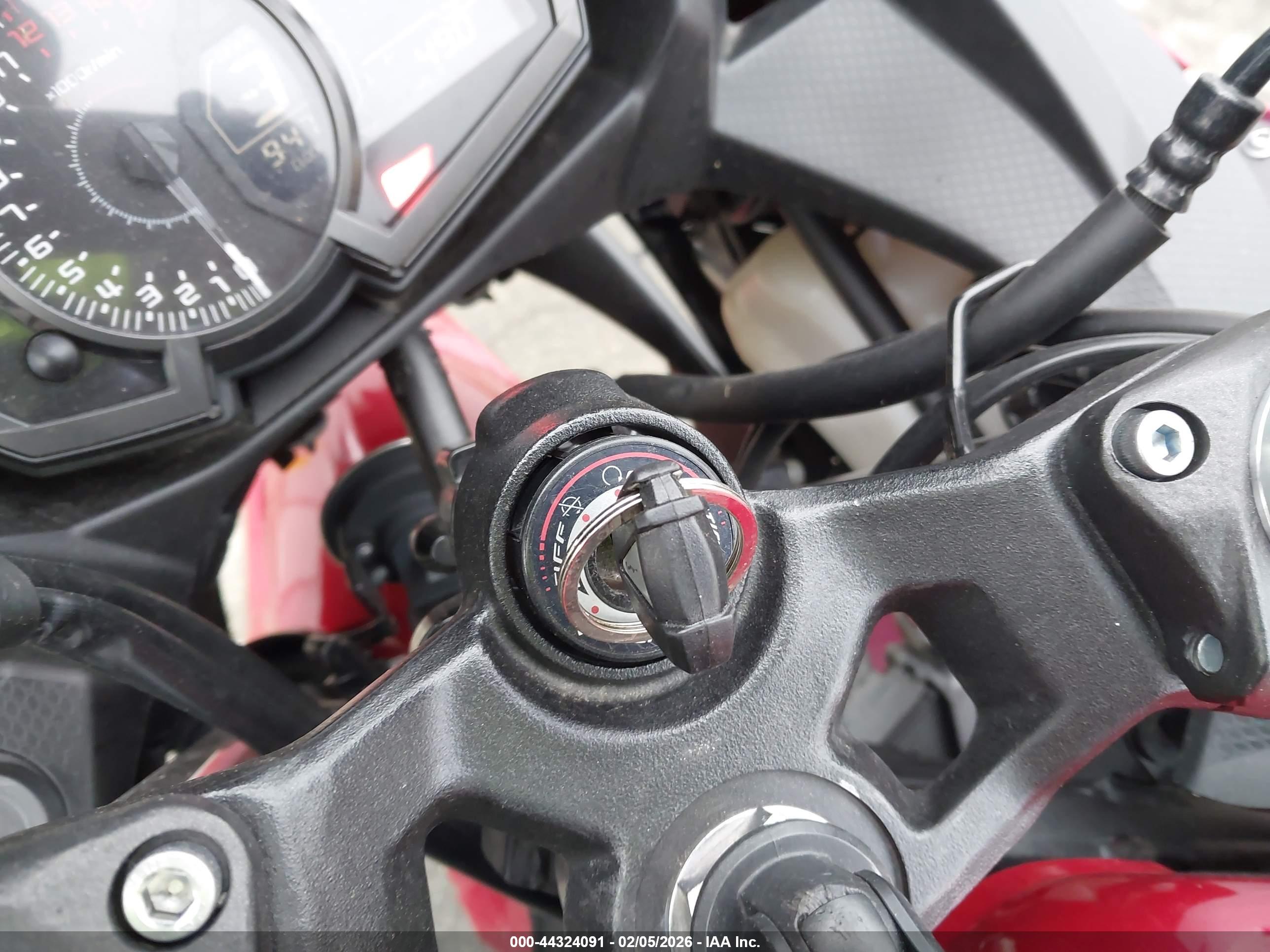 KAWASAKI EX400 image 11