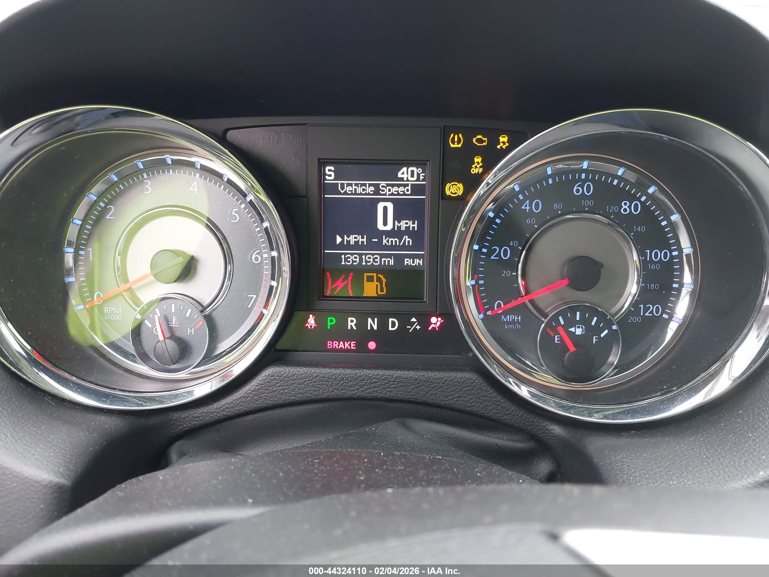 CHRYSLER TOWN image 7