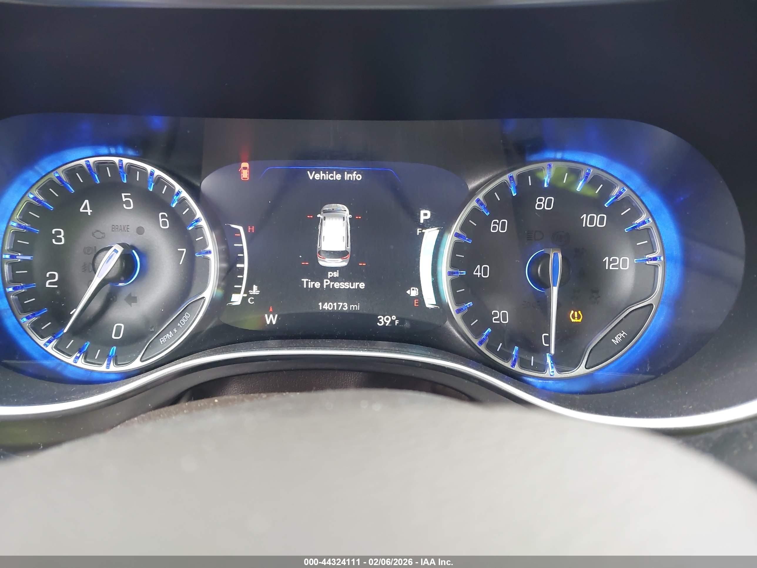 CHRYSLER PACIFICA image 7