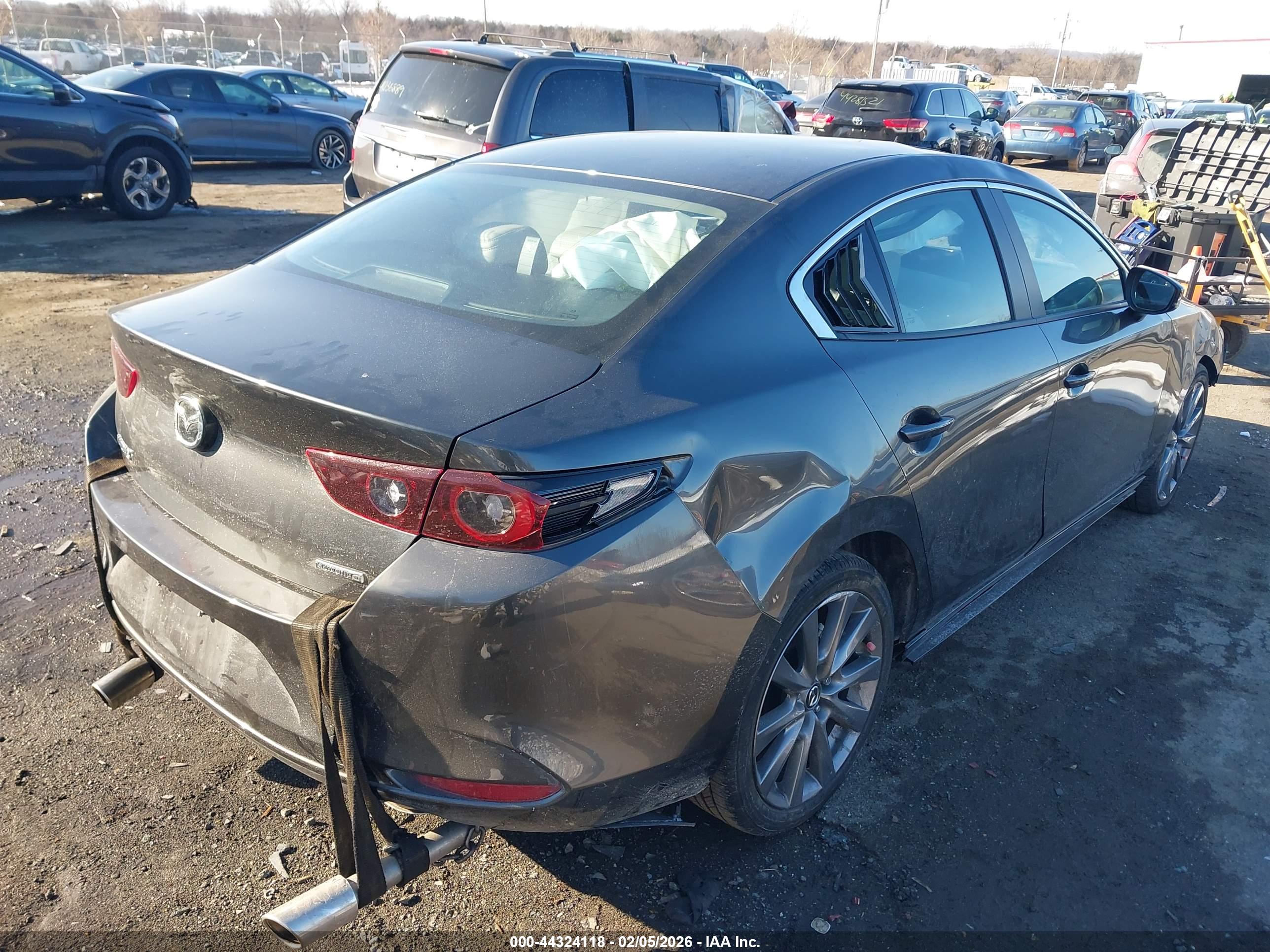 MAZDA MAZDA3 image 4