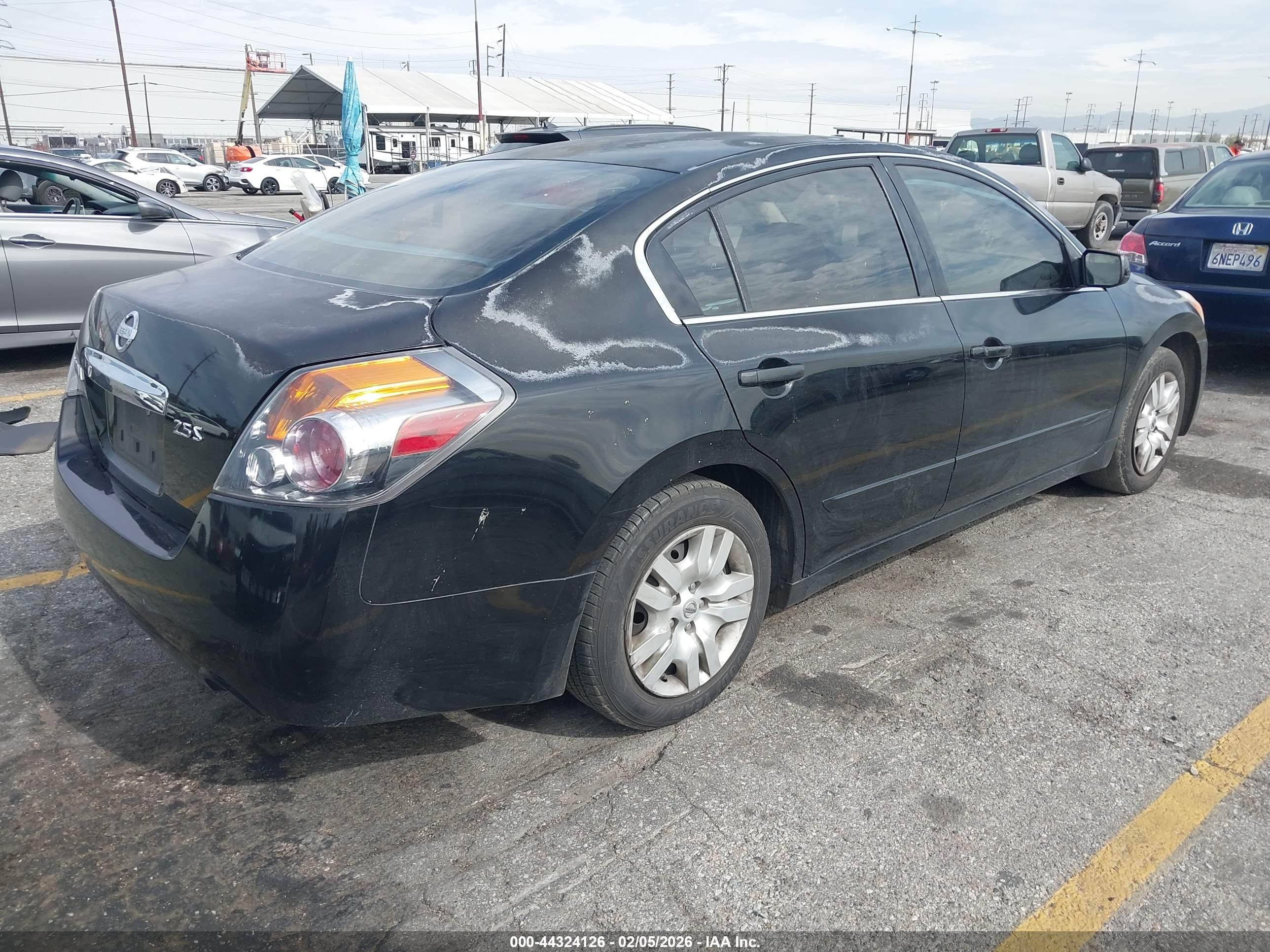 NISSAN ALTIMA image 4