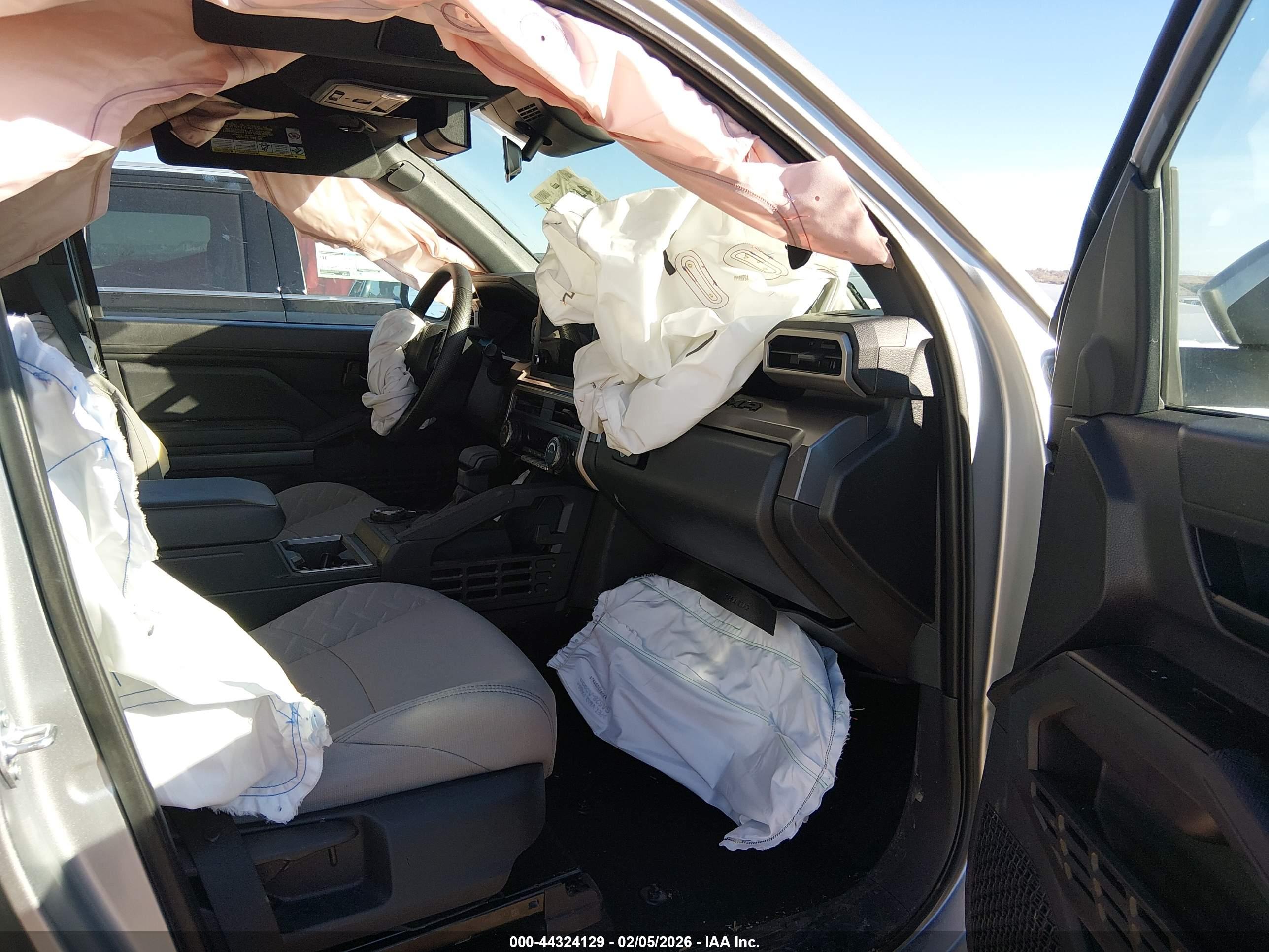 TOYOTA TACOMA image 5