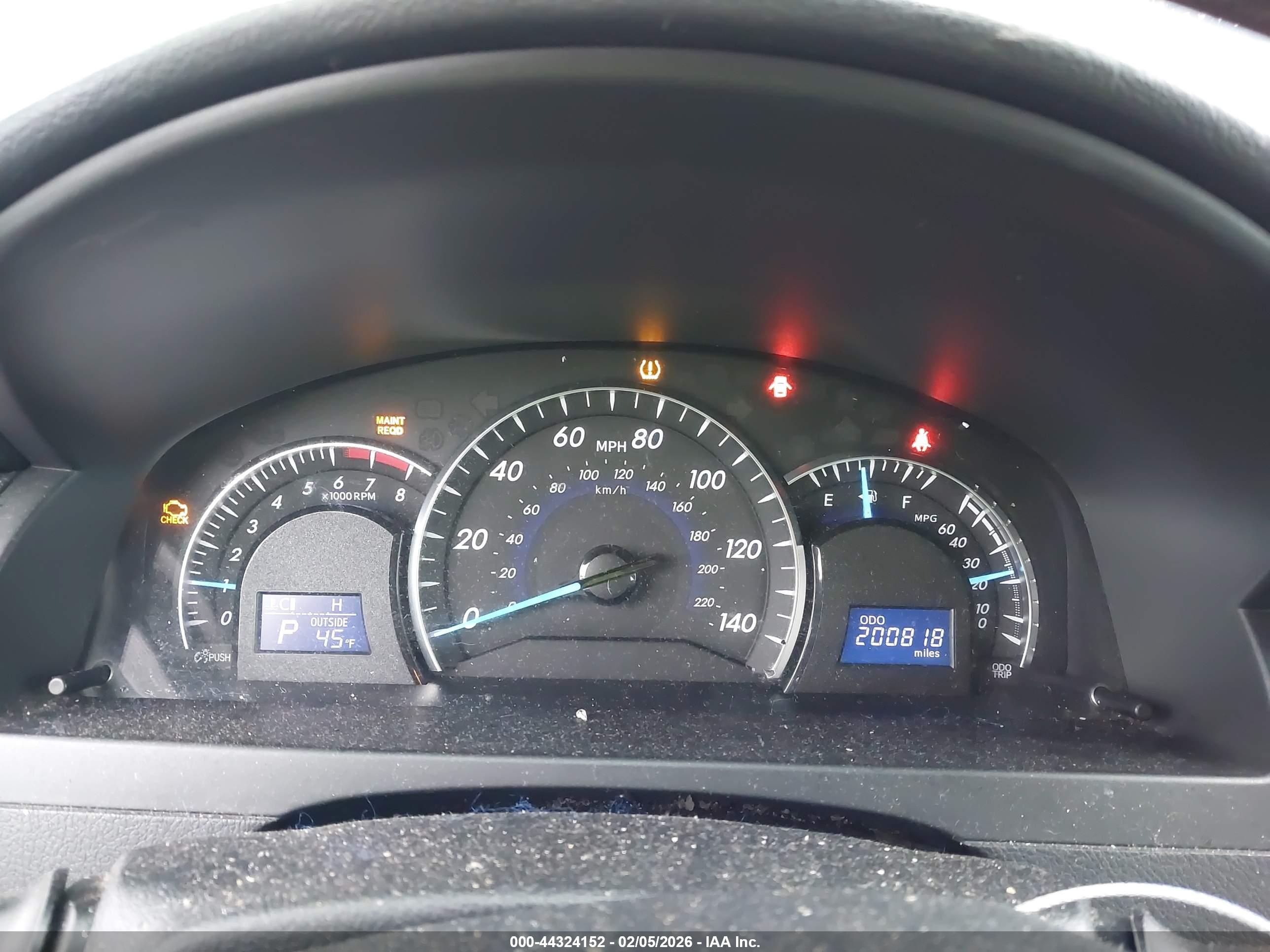 TOYOTA CAMRY image 7