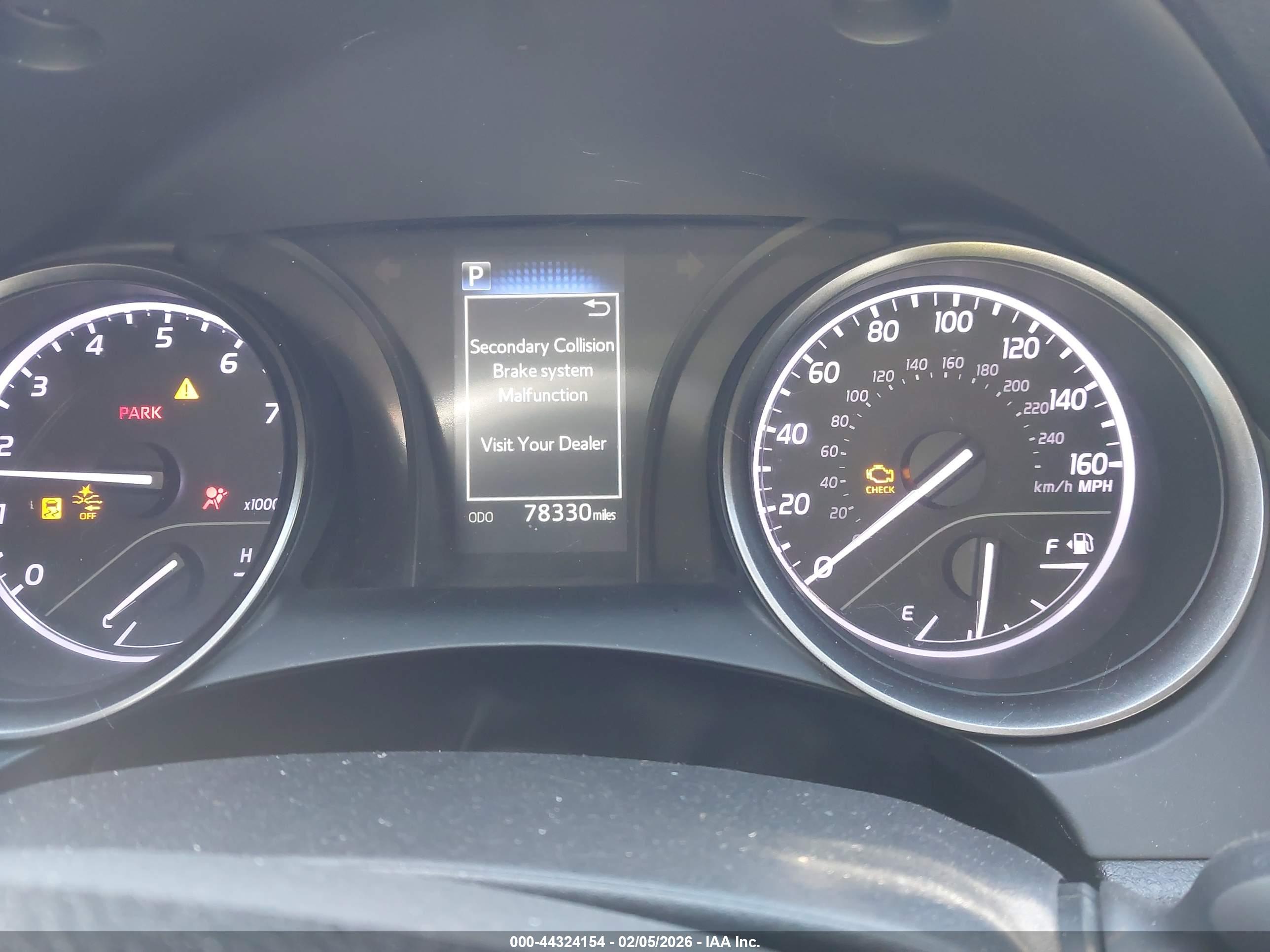 TOYOTA CAMRY image 7