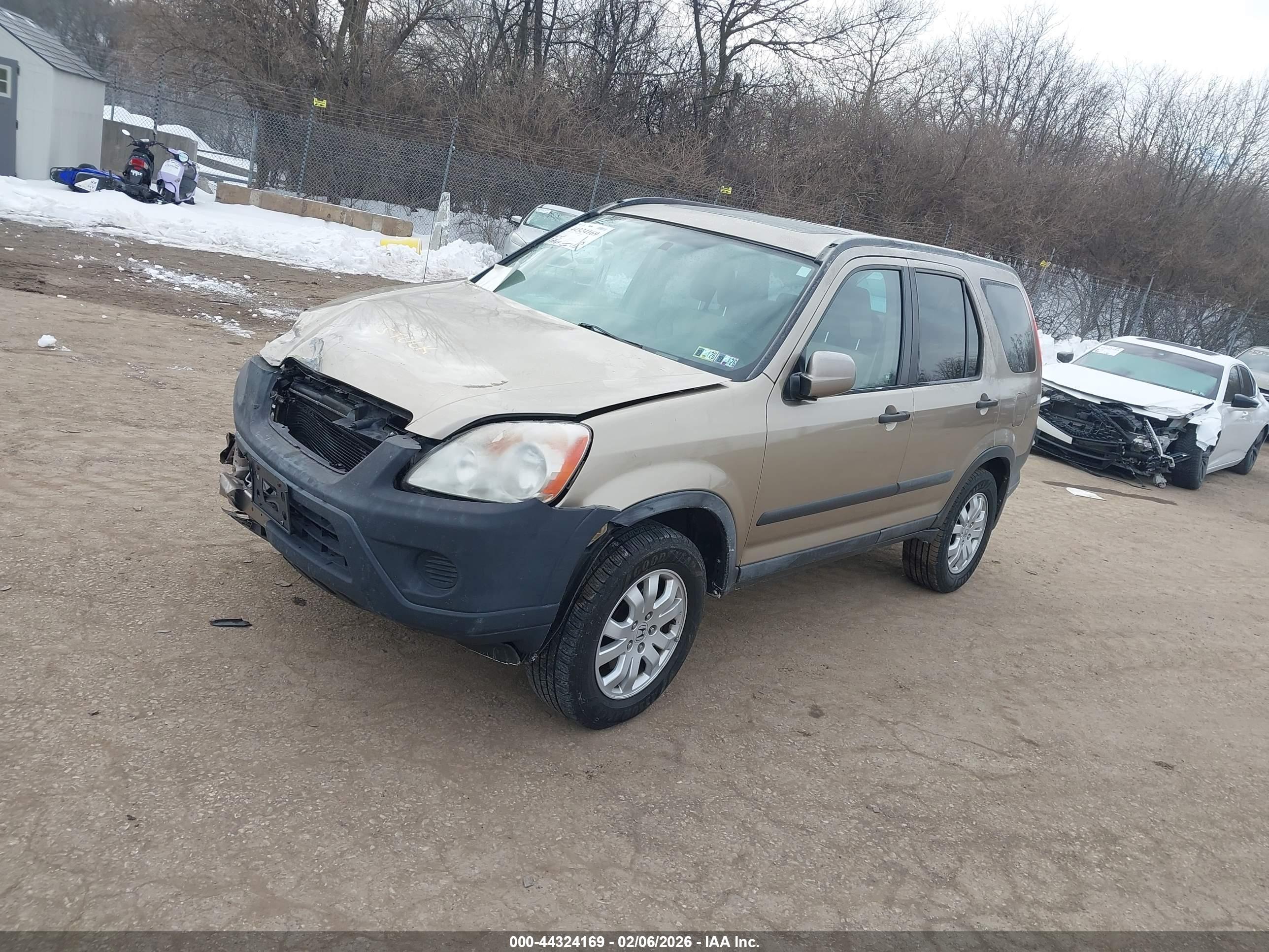 HONDA CR-V image 2
