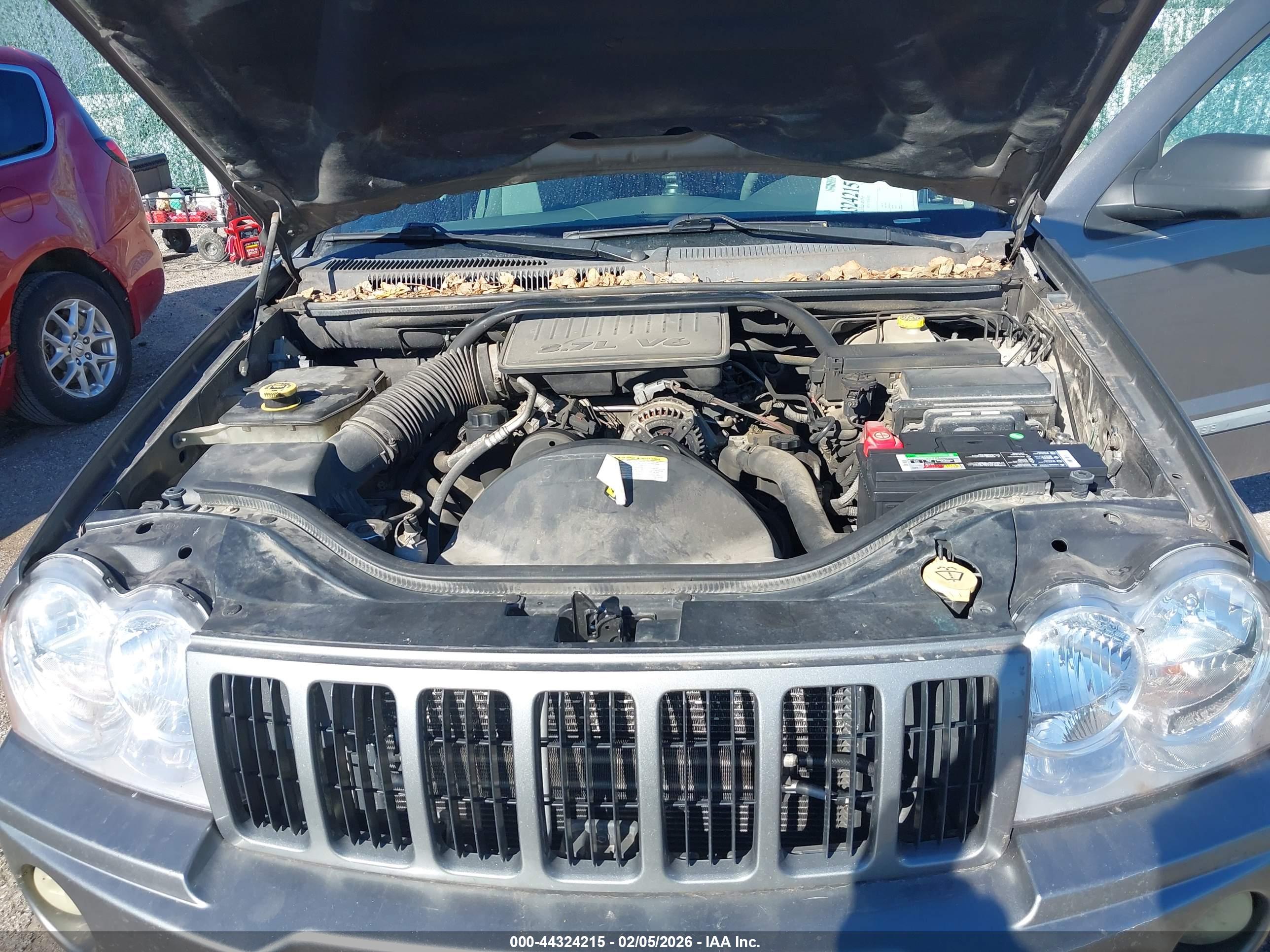 JEEP GRAND image 10