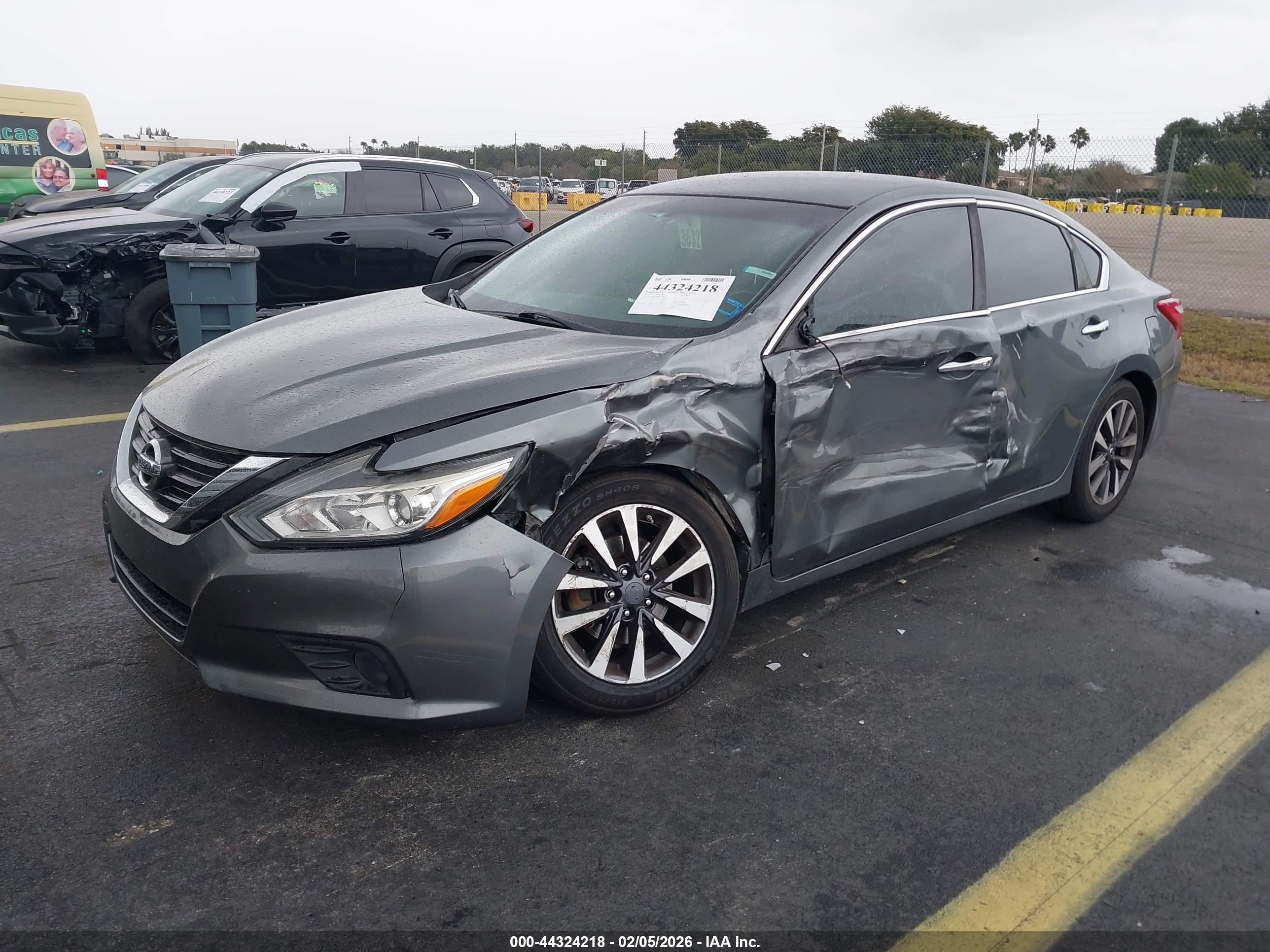 NISSAN ALTIMA image 2