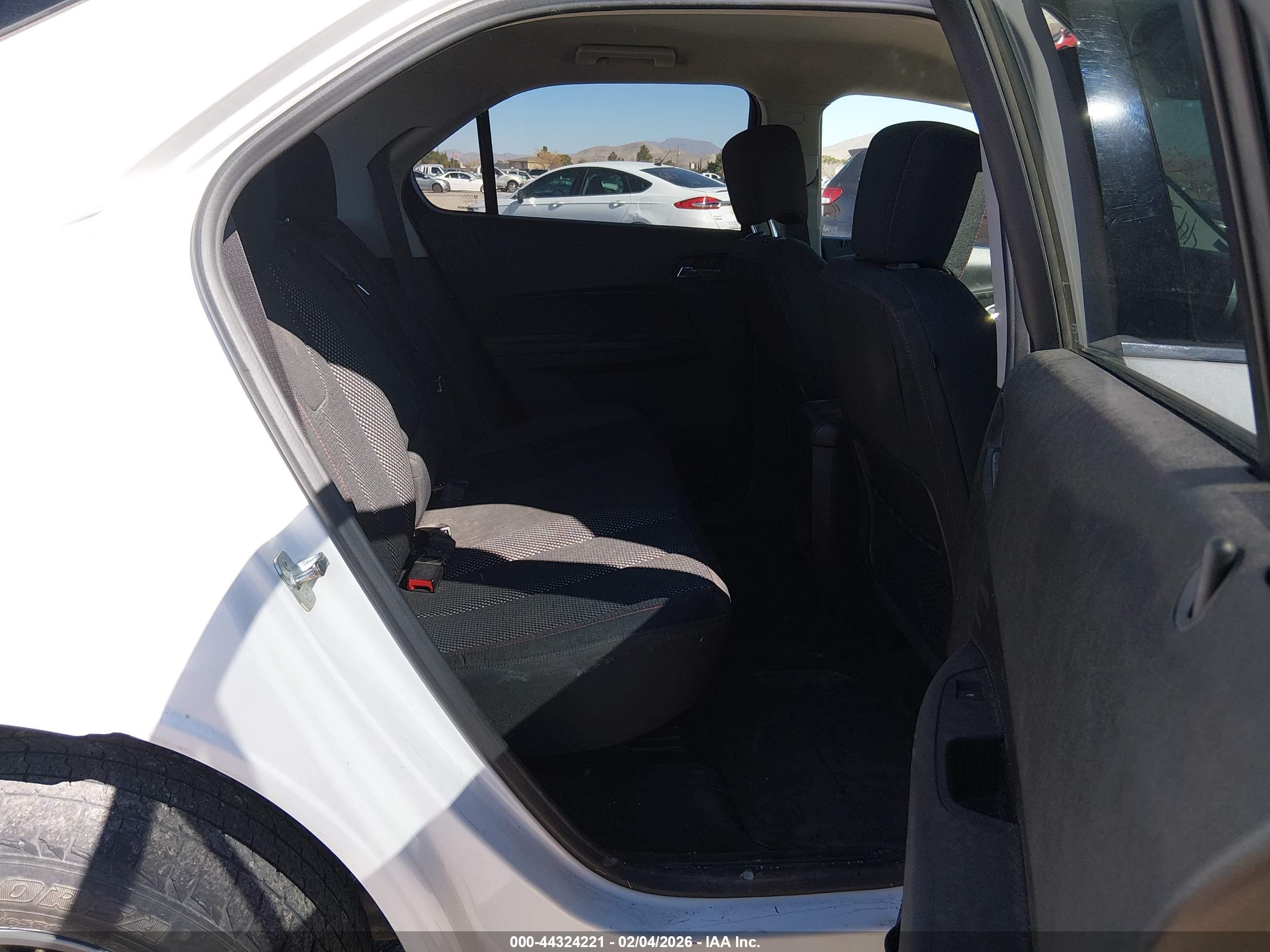 CHEVROLET EQUINOX image 8