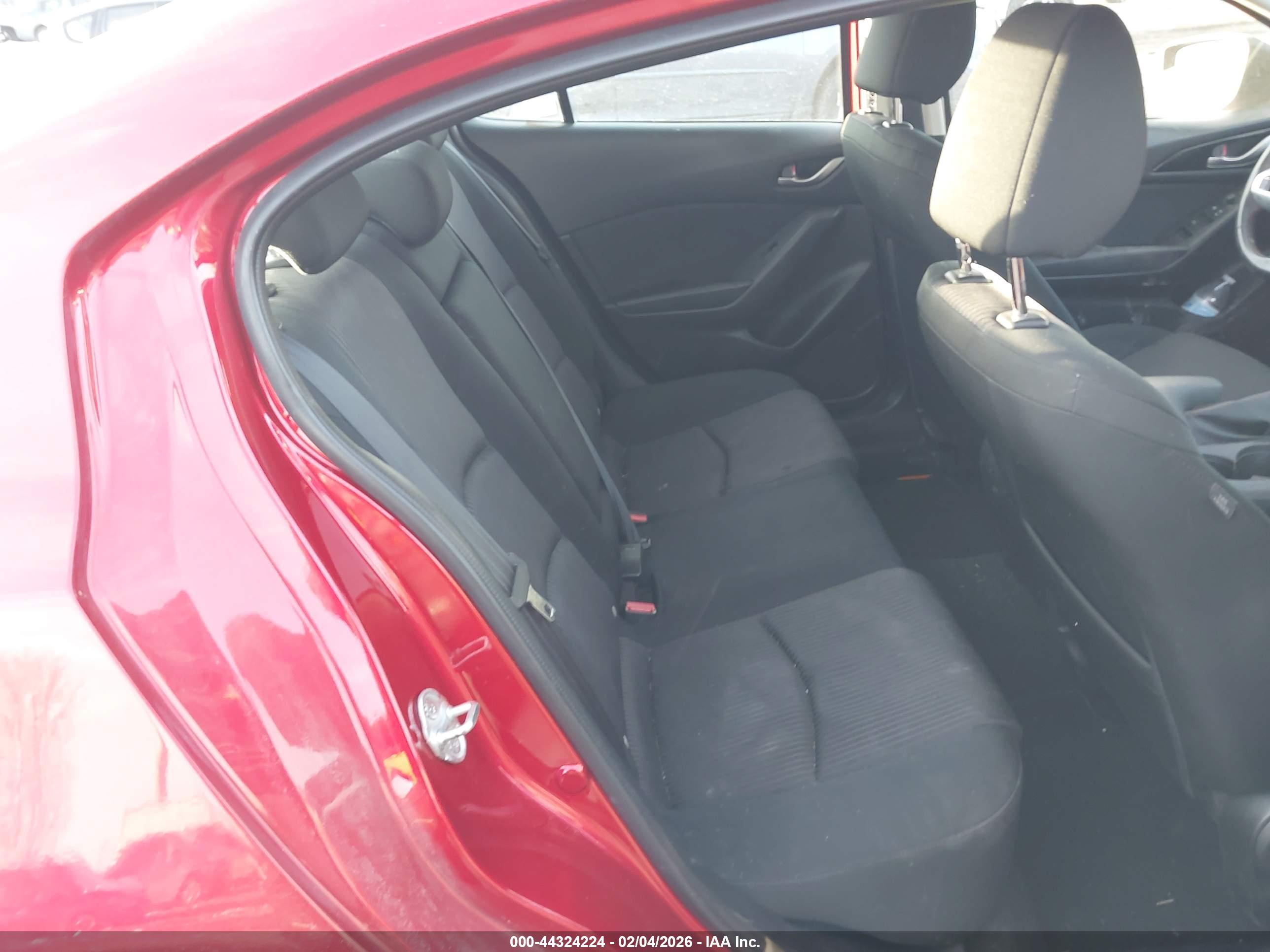 MAZDA MAZDA3 image 8