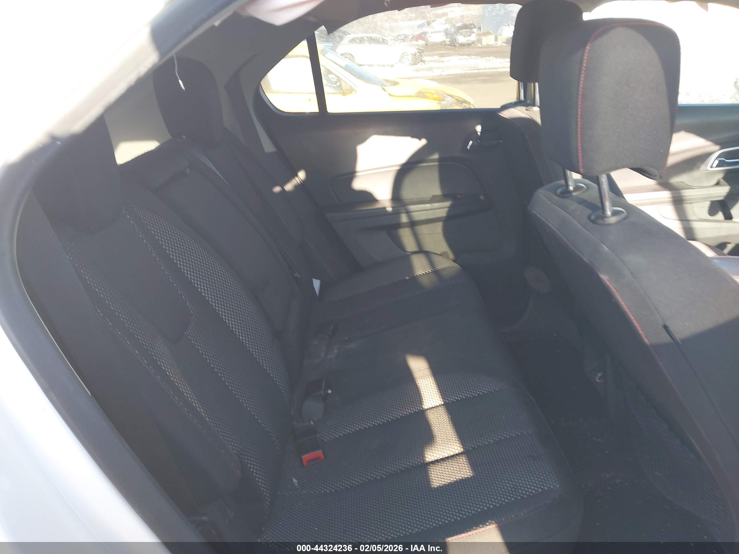 CHEVROLET EQUINOX image 8