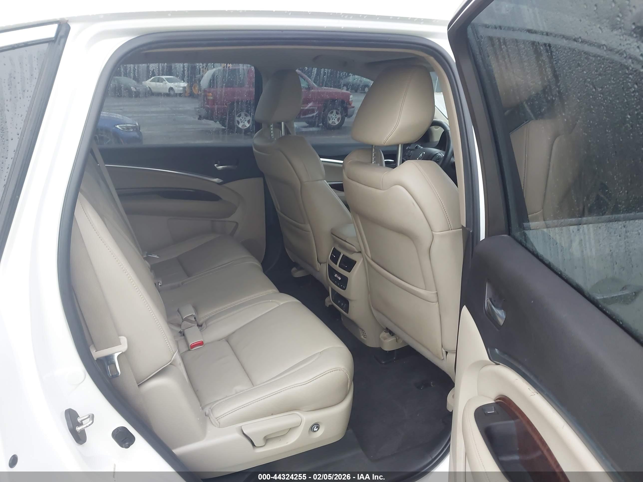 ACURA MDX image 8