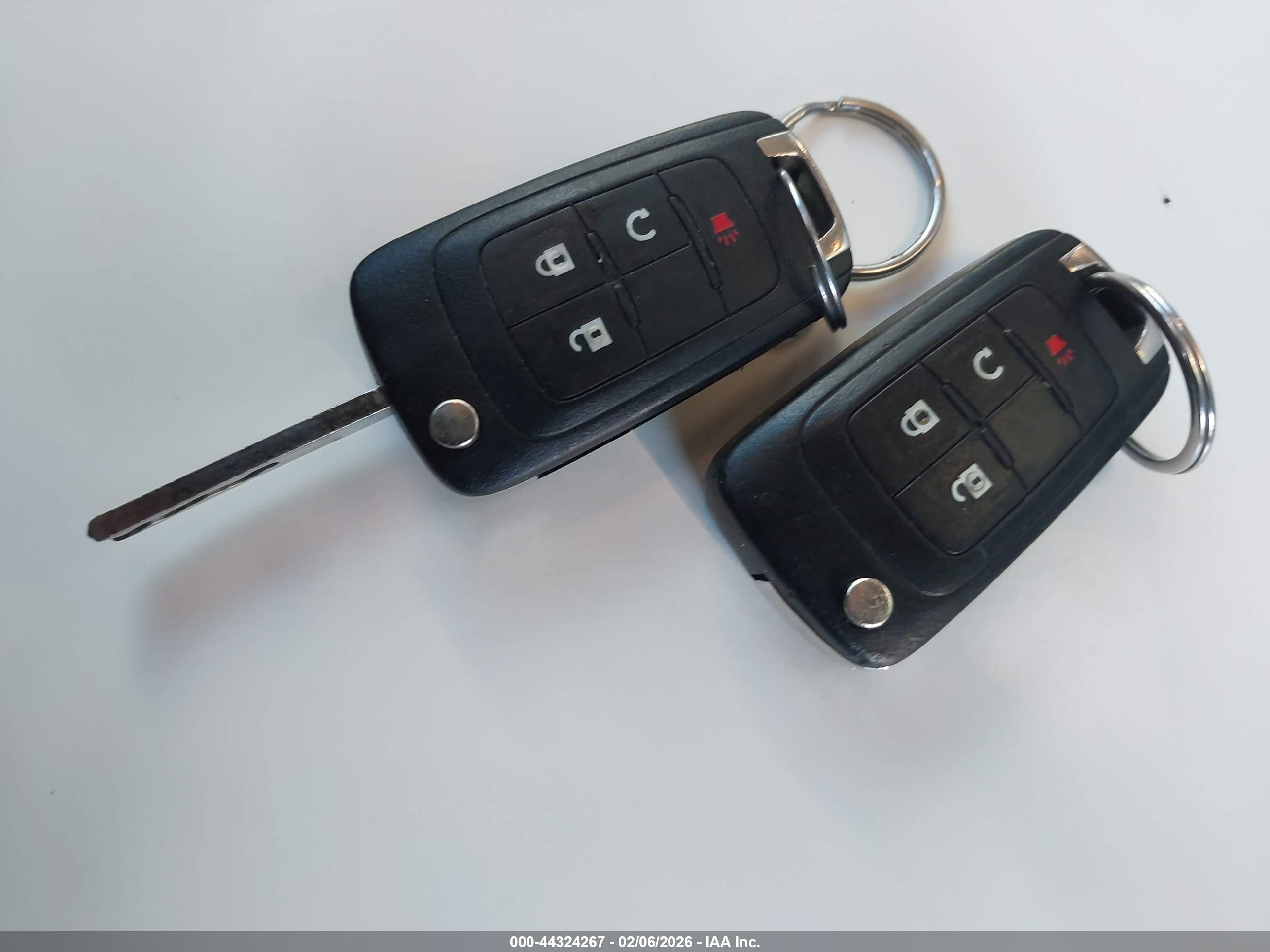 CHEVROLET EQUINOX image 11
