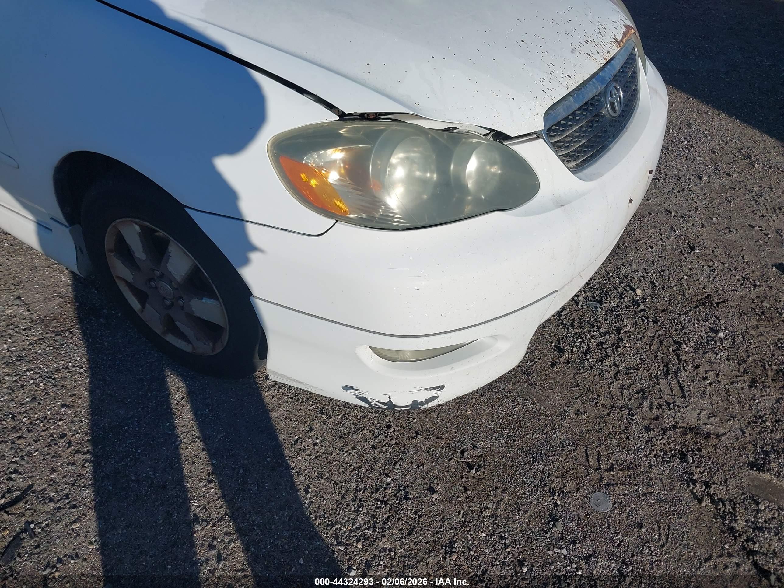 TOYOTA COROLLA image 6