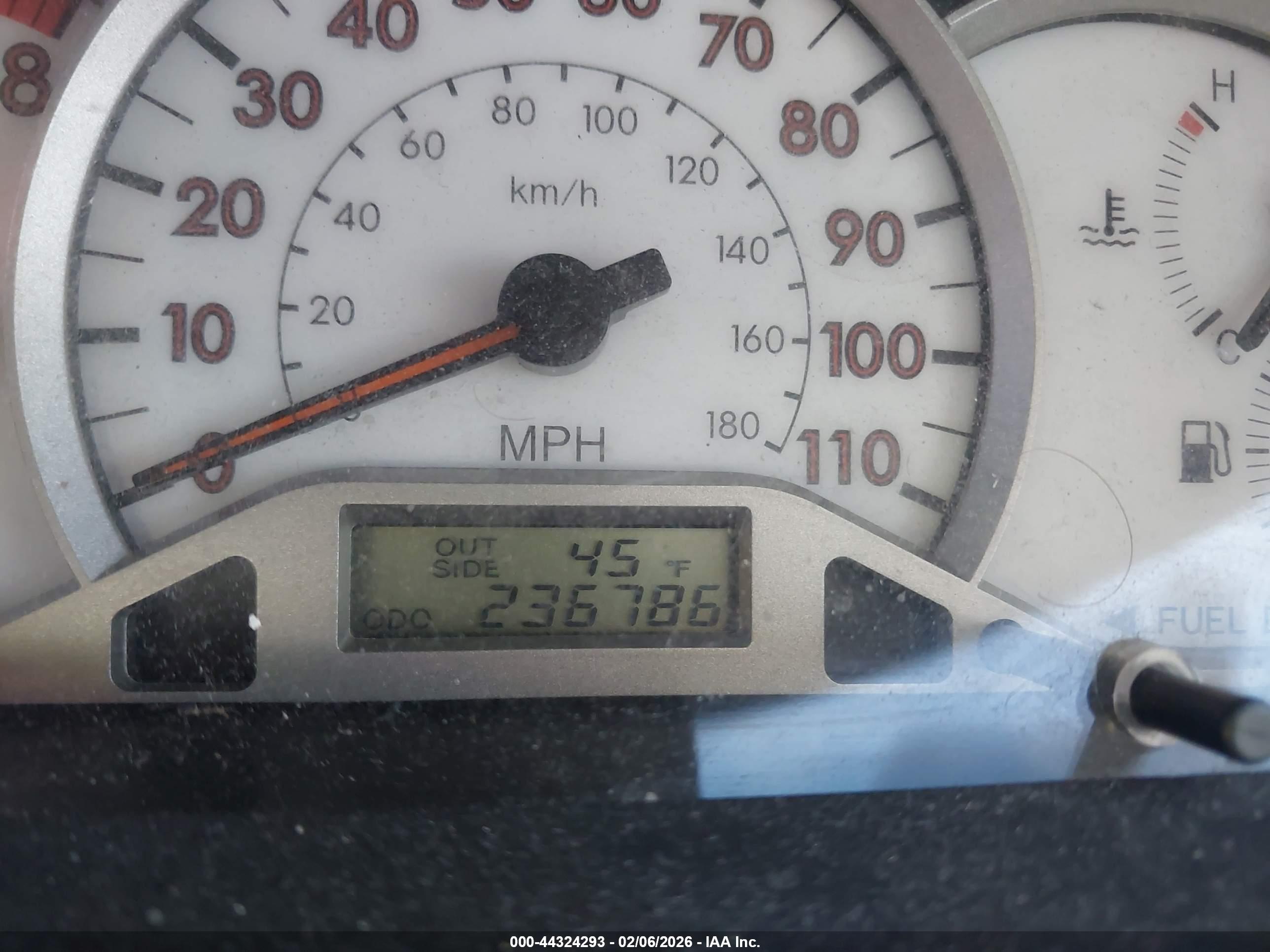 TOYOTA COROLLA image 7